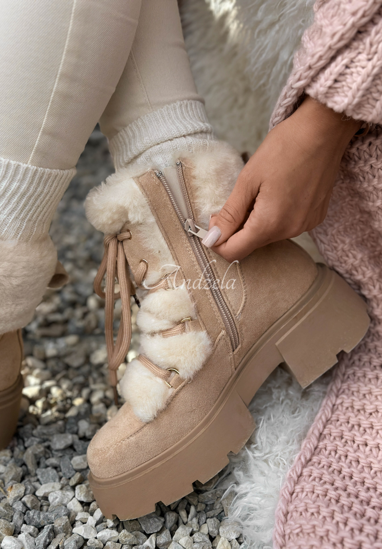 Wildleder-Schneestiefel mit Fell Fall Of Snow Beige