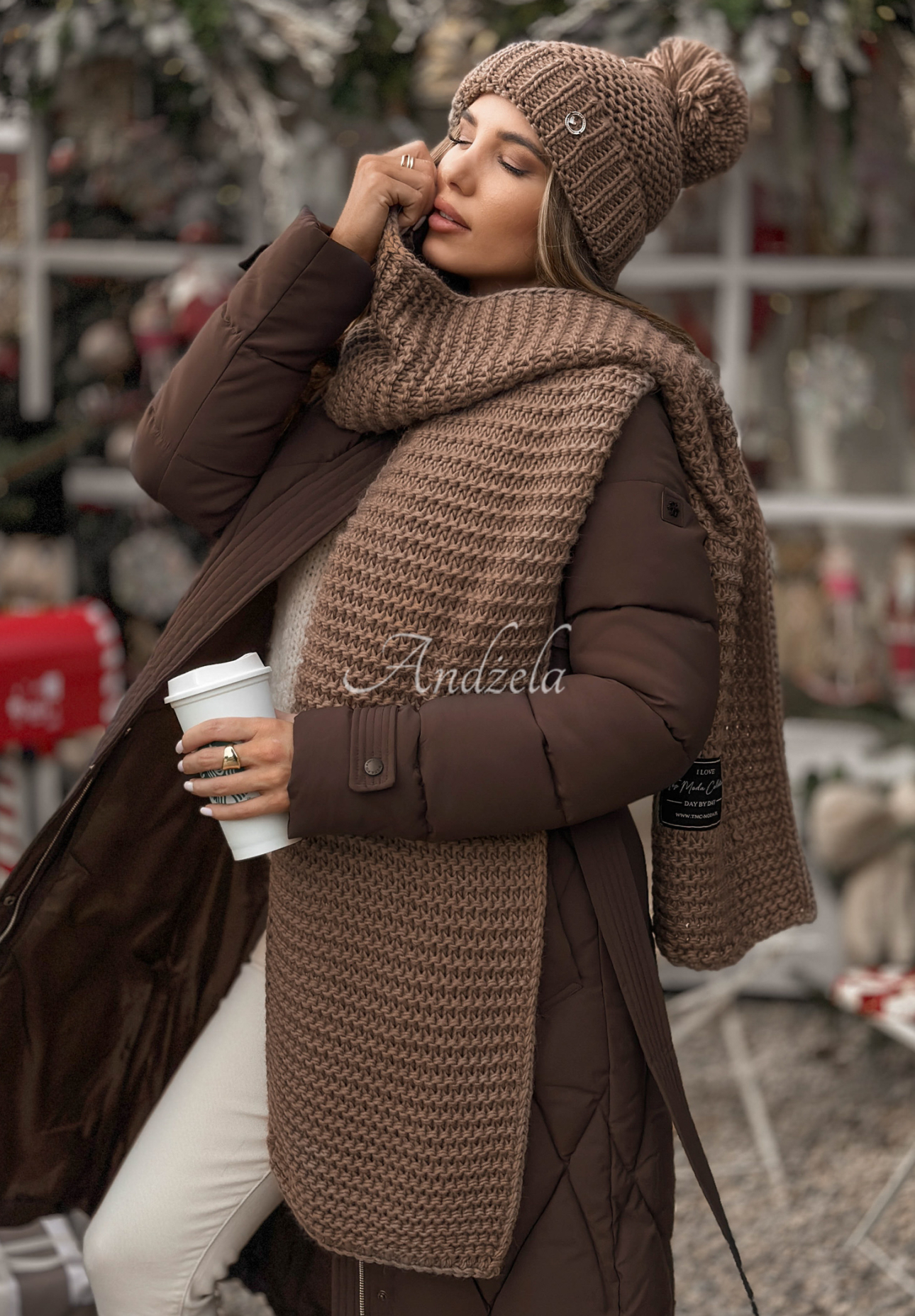 Set Mütze und Schal aus Wolle Best Winter Days Mokkafarben