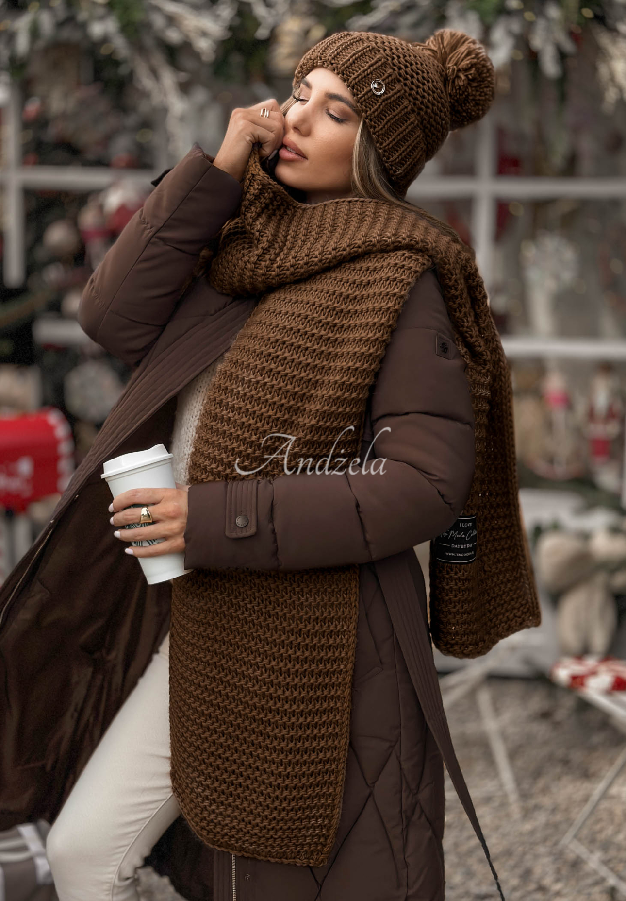 Set Mütze und Schal aus Wolle Best Winter Days Schokoladenbraun