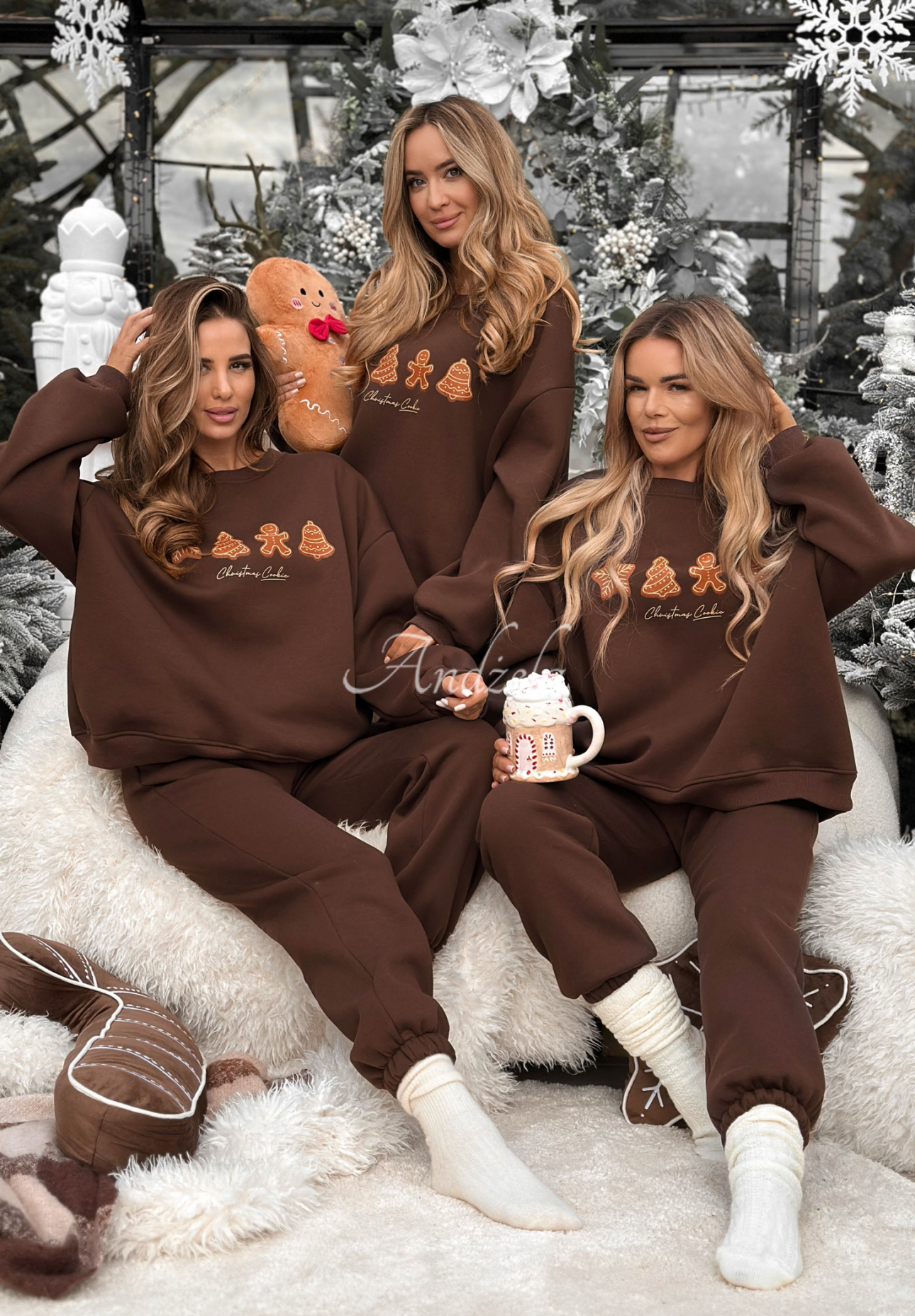 Weihnachts-Trainingsanzug-Set: Sweatshirt und Hose Christmas Cookies Schokoladenbraun