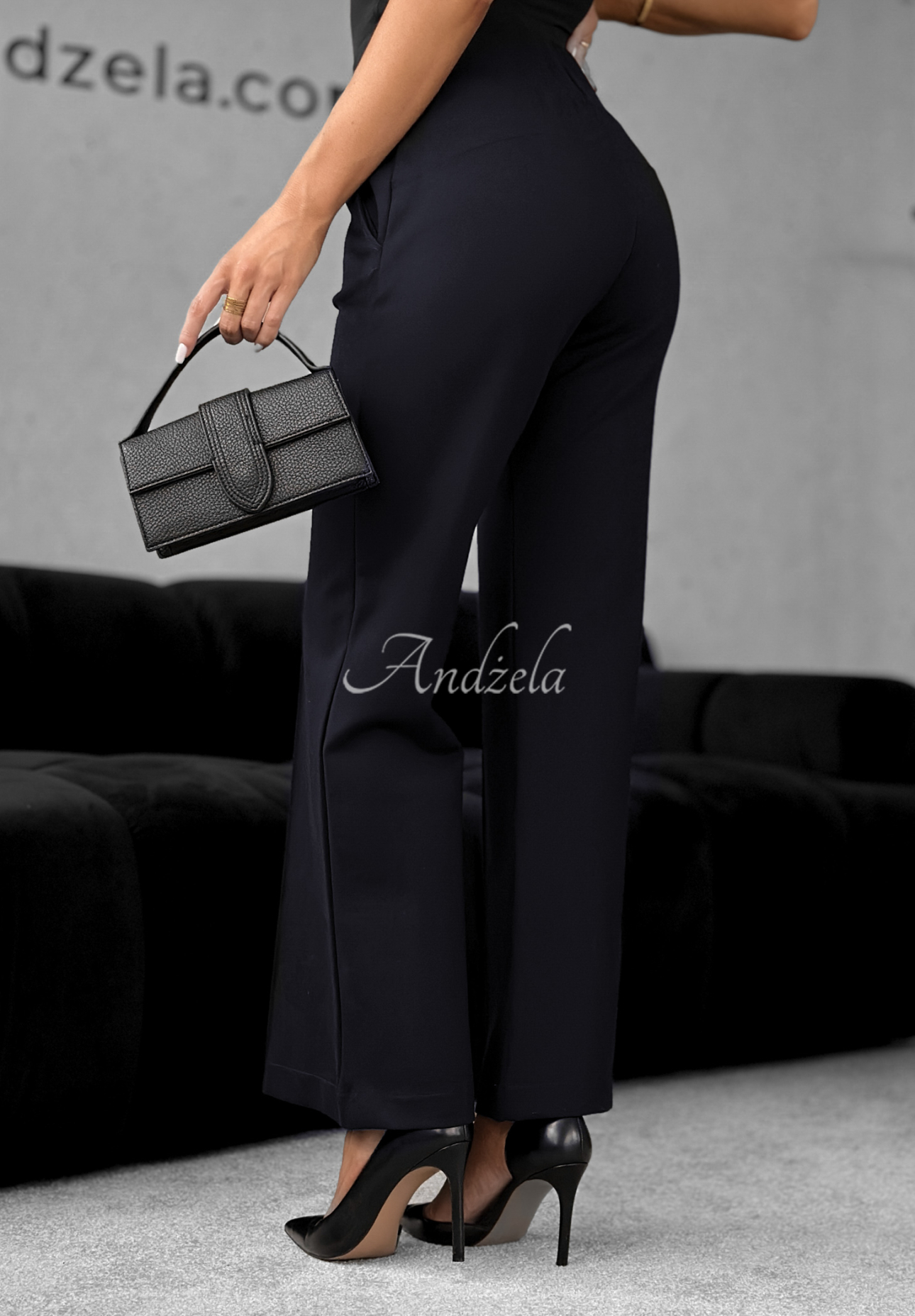 Ausgestellte Stoffhose Can&#039;t Ignore Me Dunkelblau