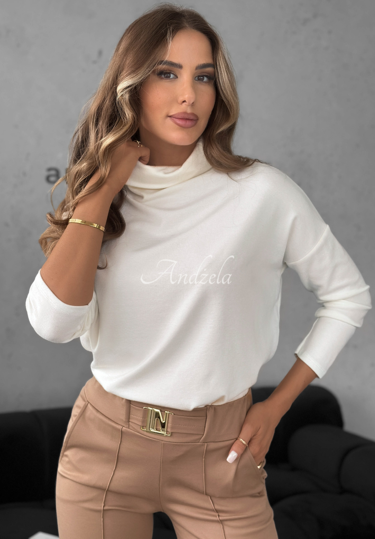 Rollkragenbluse aus Viskose All Time Base Ecru