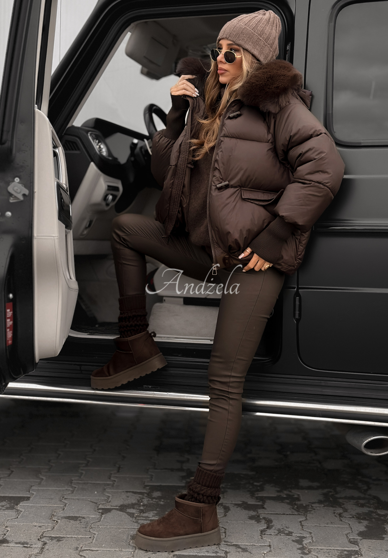 Gesteppte Jacke mit Kapuze und Fellbesatz Little Snowman Schokoladenbraun