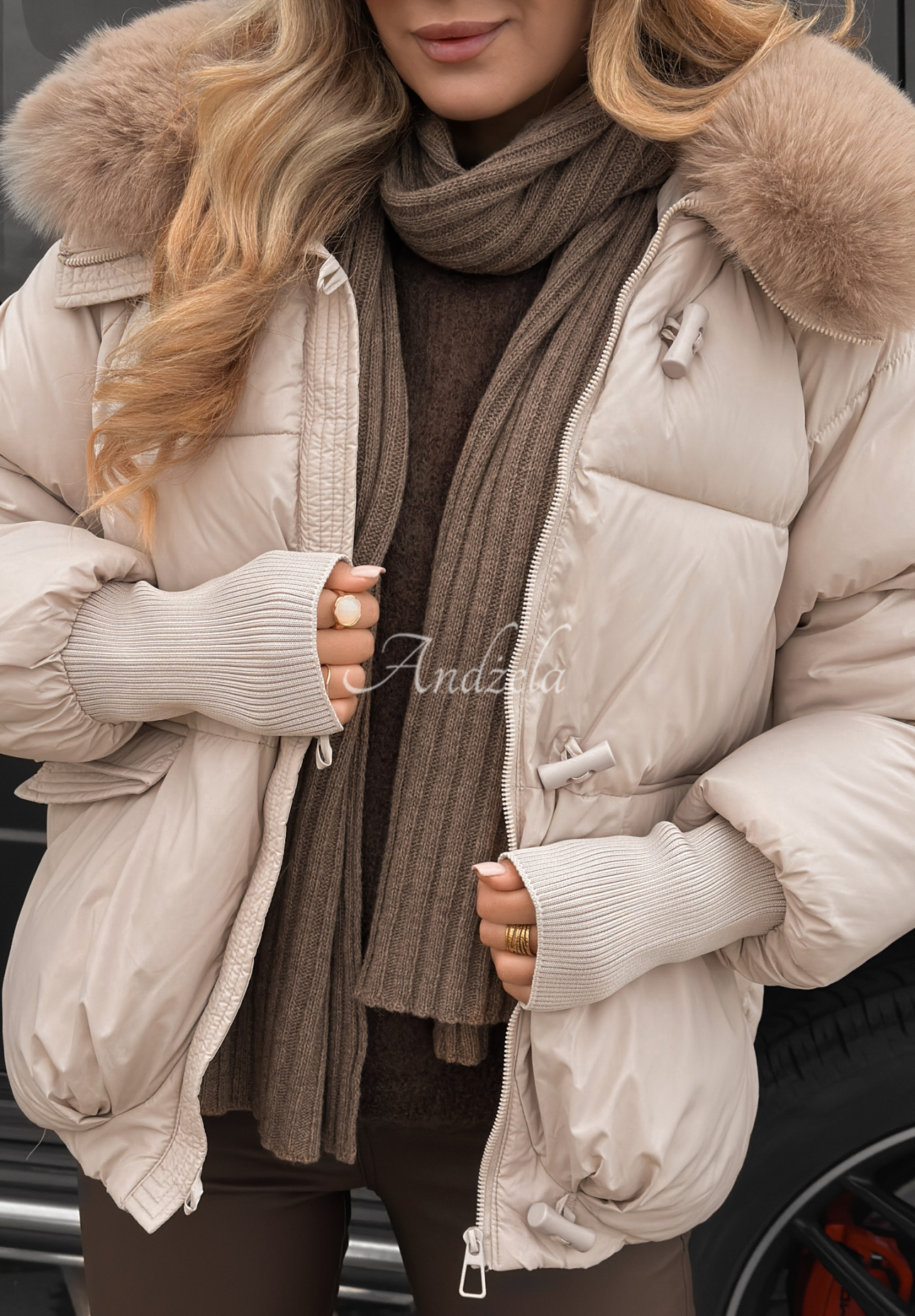 Gesteppte Jacke mit Kapuze und Fellbesatz Little Snowman Beige
