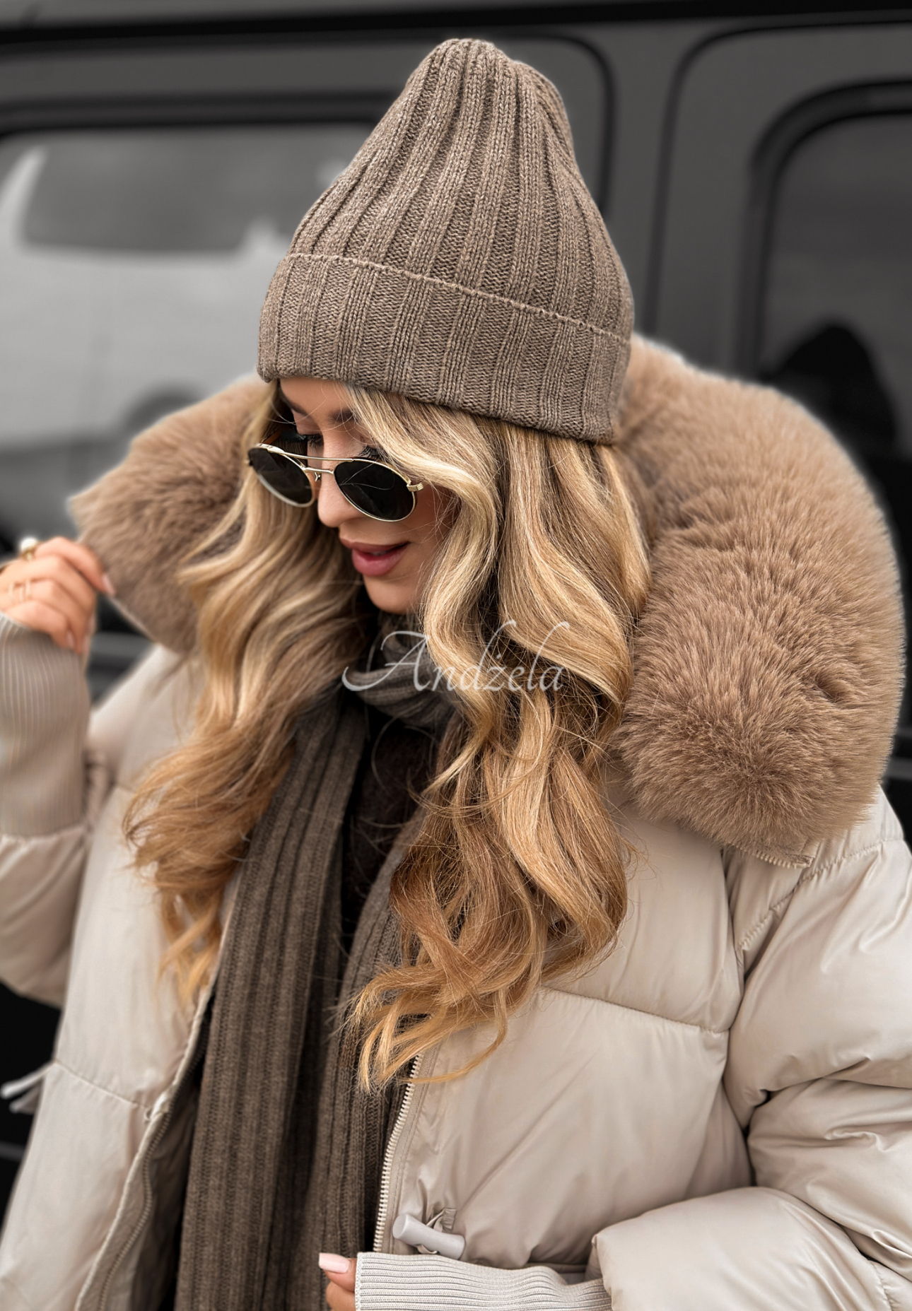 Gesteppte Jacke mit Kapuze und Fellbesatz Little Snowman Beige