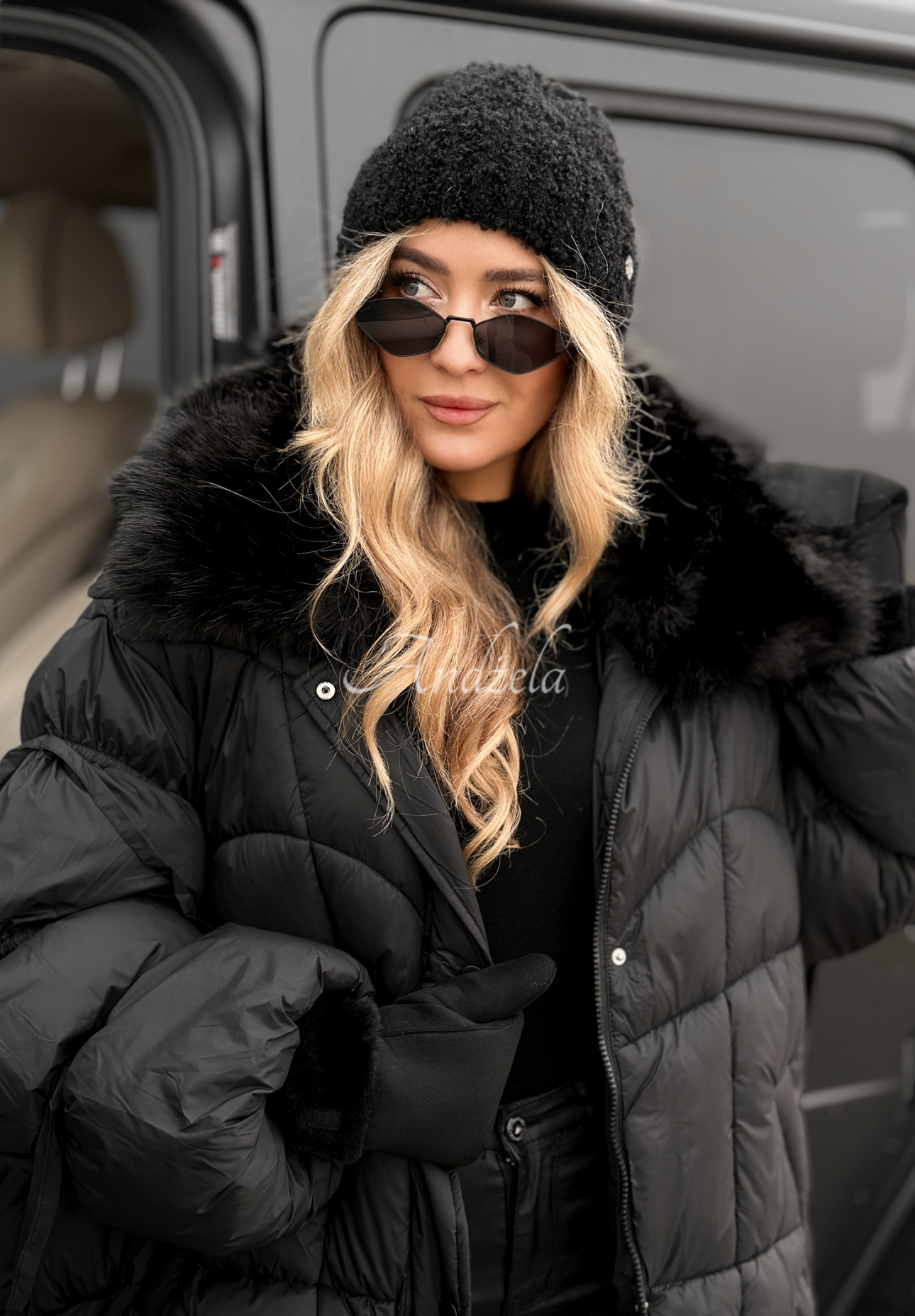 Steppjacke mit Fell Cold Without You Schwarz