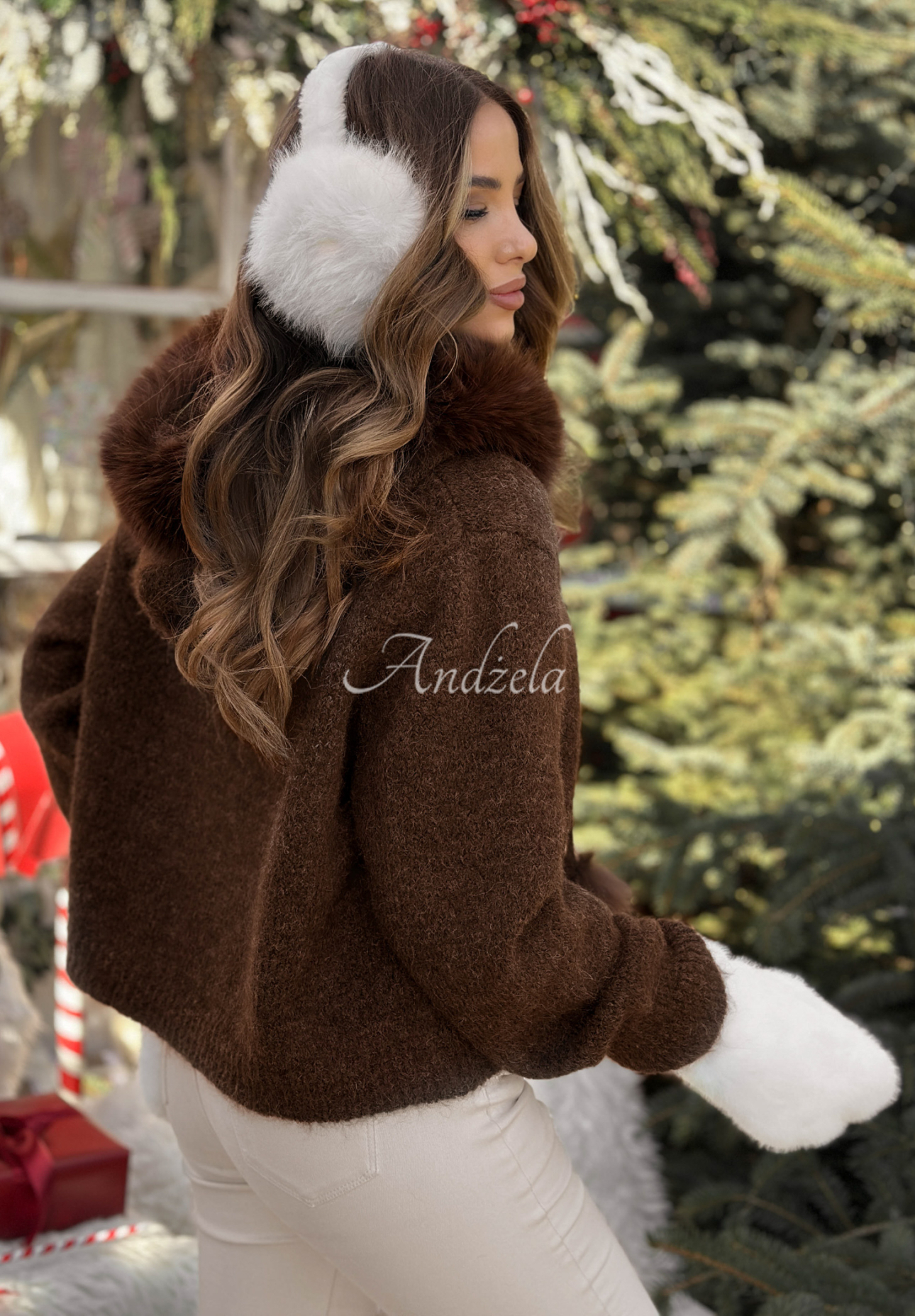 Pullover mit Kapuze und Kunstfell Cinnamon Tea Schokoladenbraun