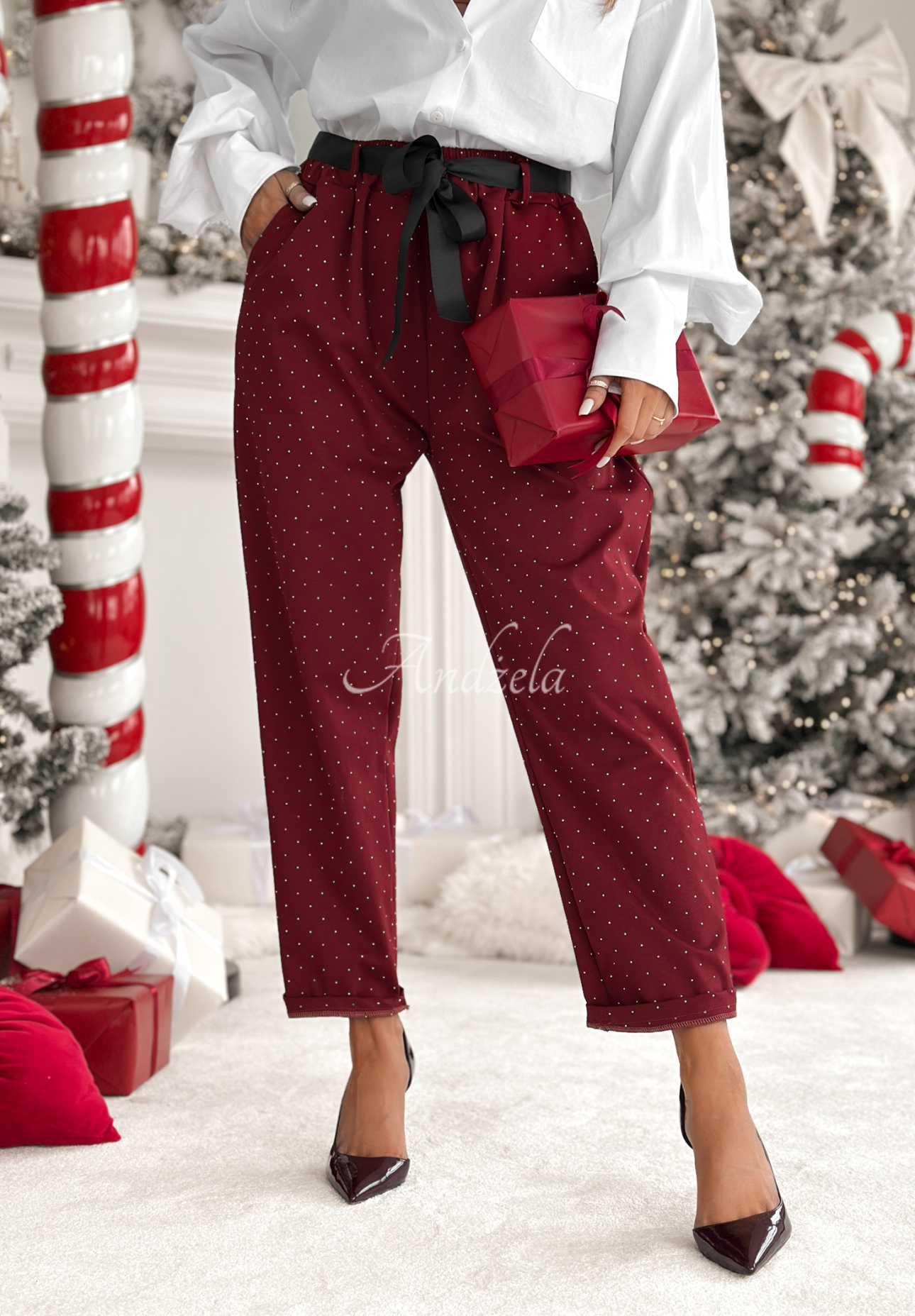 Stoffhose mit Kristallen Dazzling Choice Burgund