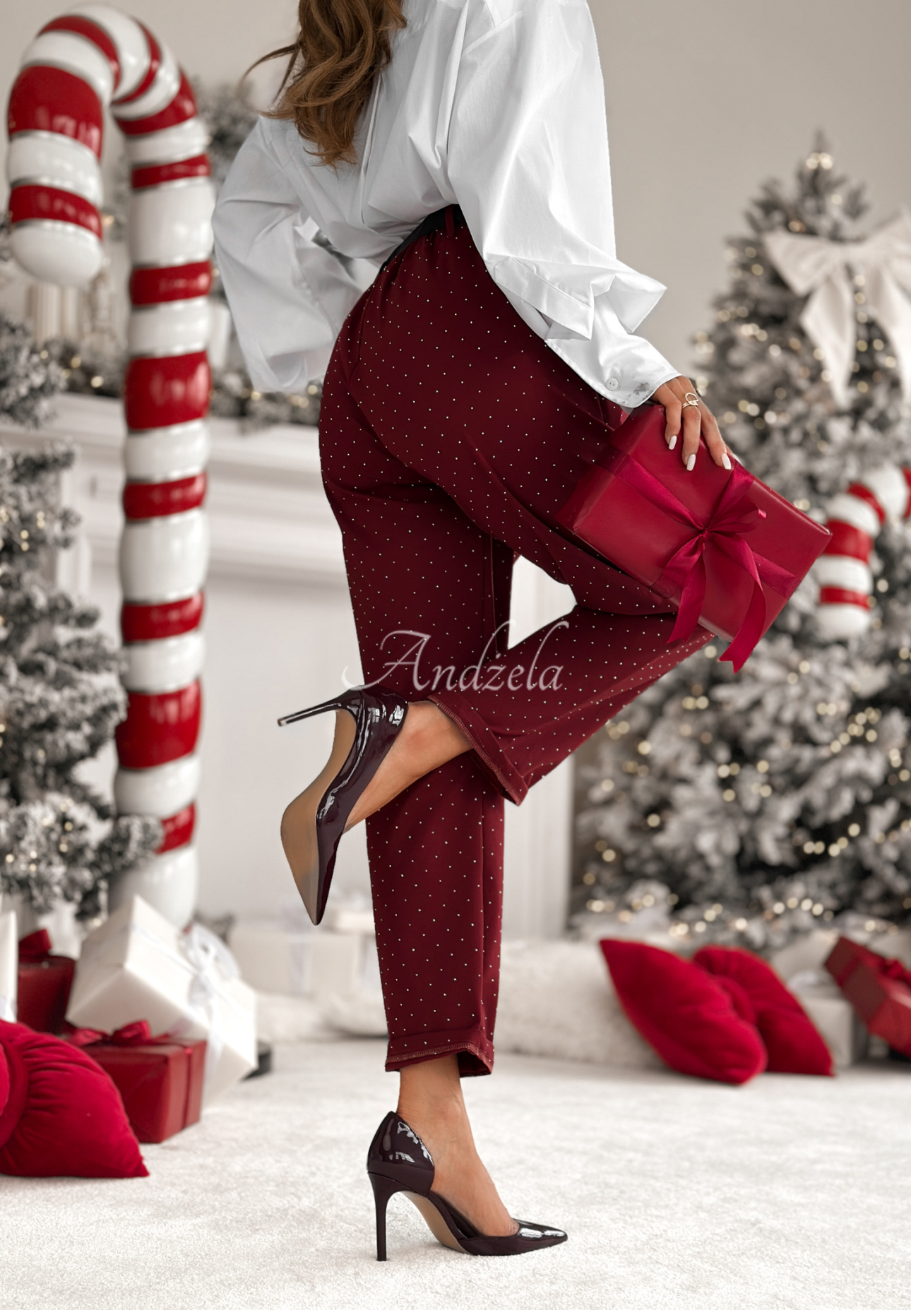 Stoffhose mit Kristallen Dazzling Choice Burgund