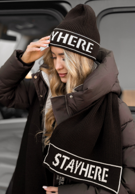 Mütze und Schal-Set aus Viskose mit Wolle Stay Here Winter Schokoladenbraun