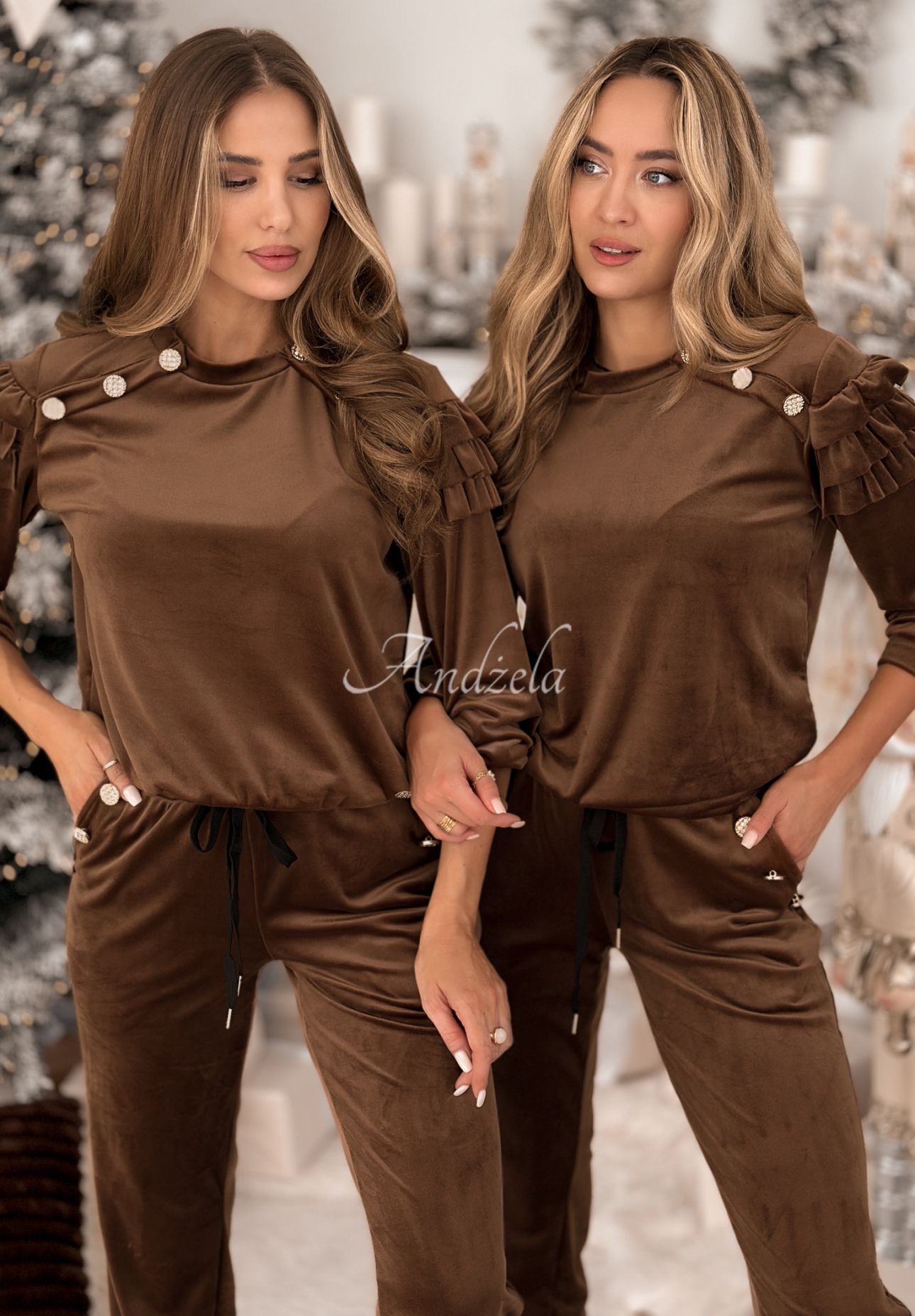 Velours-Trainingsanzug mit Rüschen Just Two Of Us Schokoladenbraun