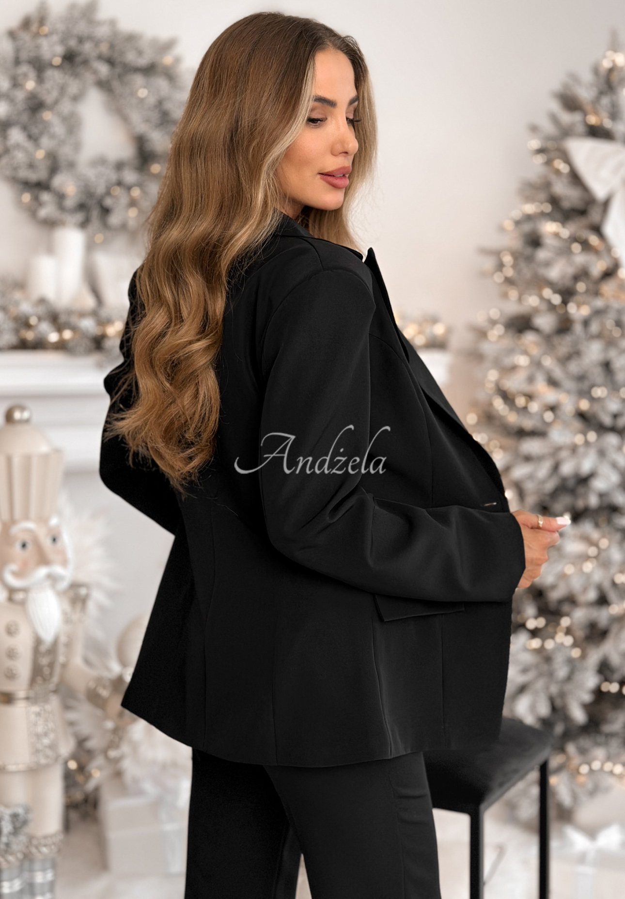 Set aus tailiertem Blazer und ausgestellter Hose Say My Name Schwarz