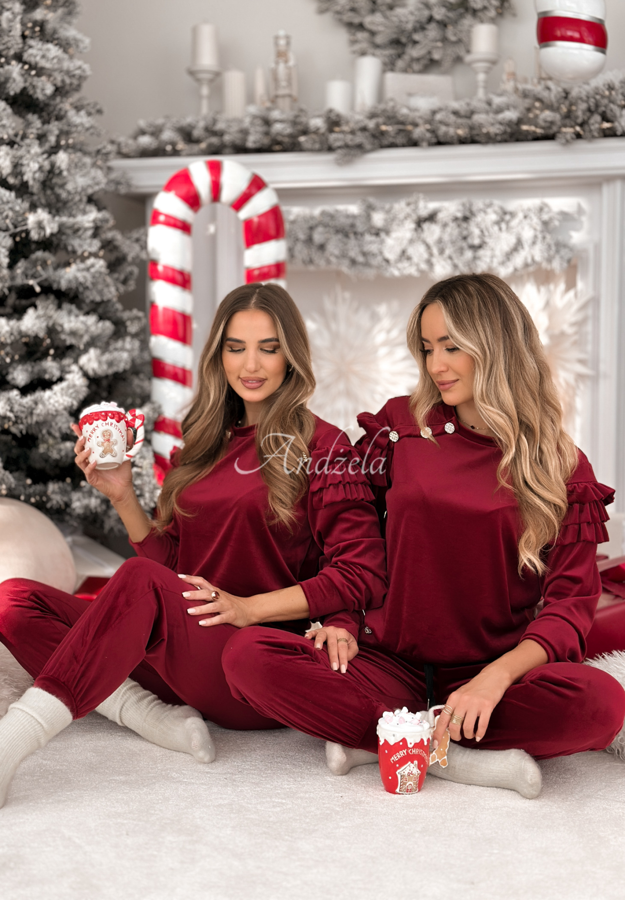 Velours-Trainingsanzug mit Rüschen Just Two Of Us Burgunderrot