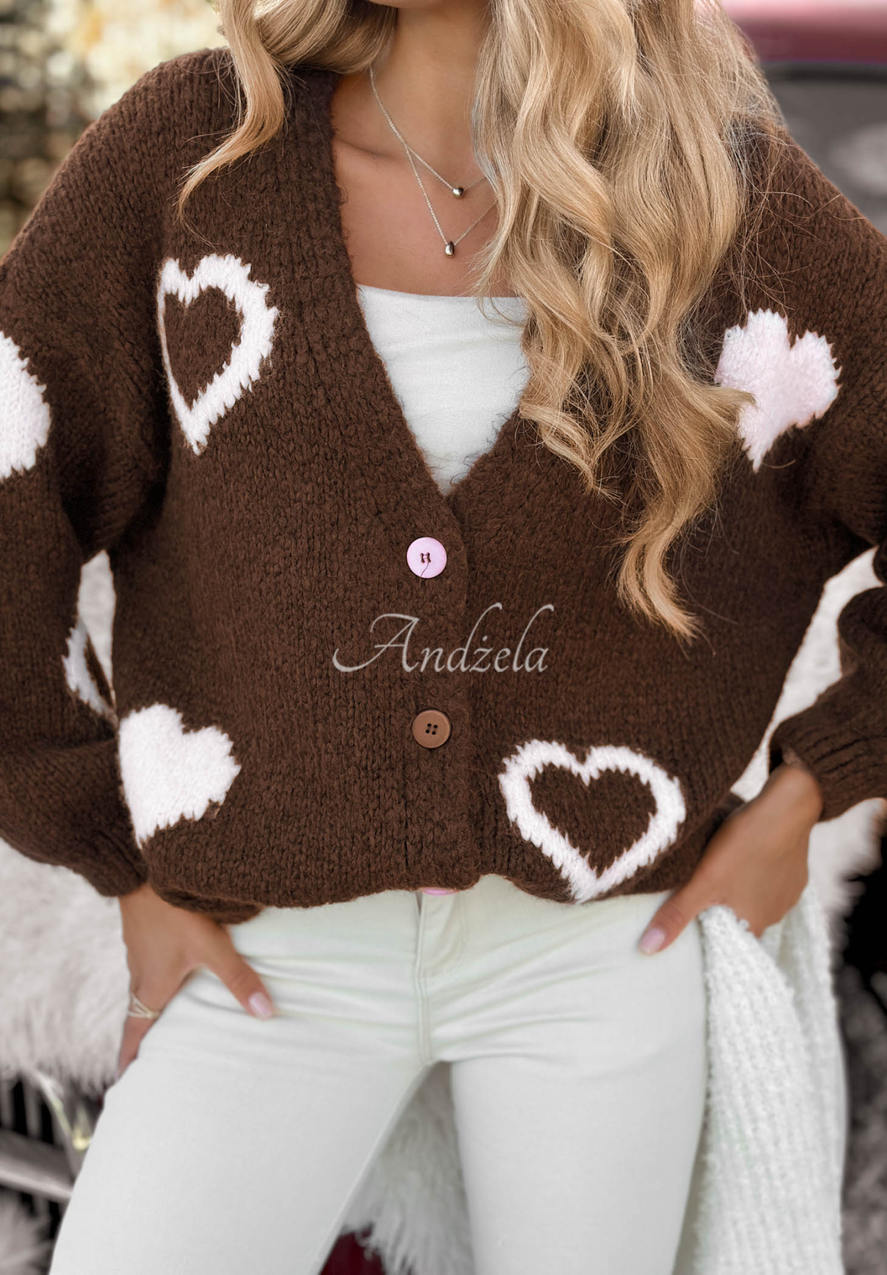 Kurzer Oversize-Cardigan mit Herzen Second Date Schokoladenbraun