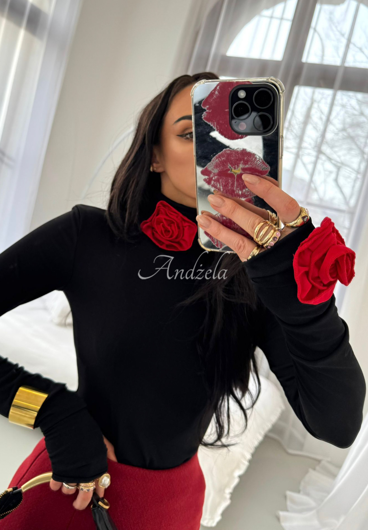 Bluse mit Rollkragen und Rosen La Milla Bouquet Of Roses Schwarz