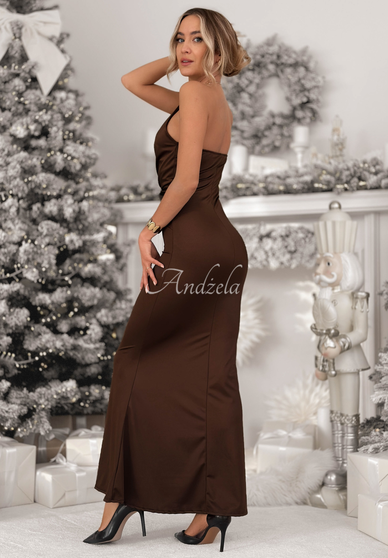 Maxikleid mit Halskette Never Felt Like This Schokoladenbraun