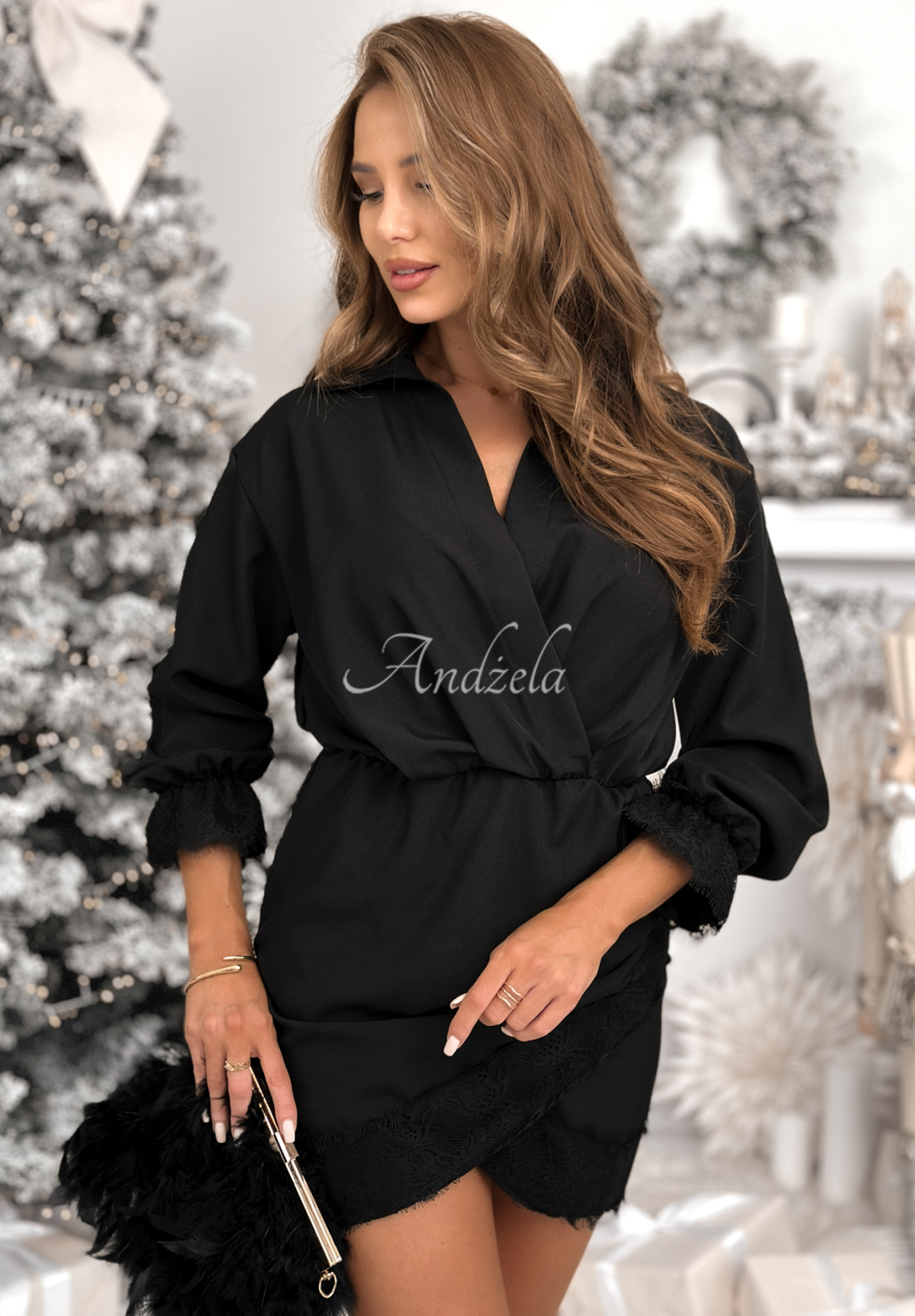 Wickelkleid mit Spitze Your Reflection Schwarz