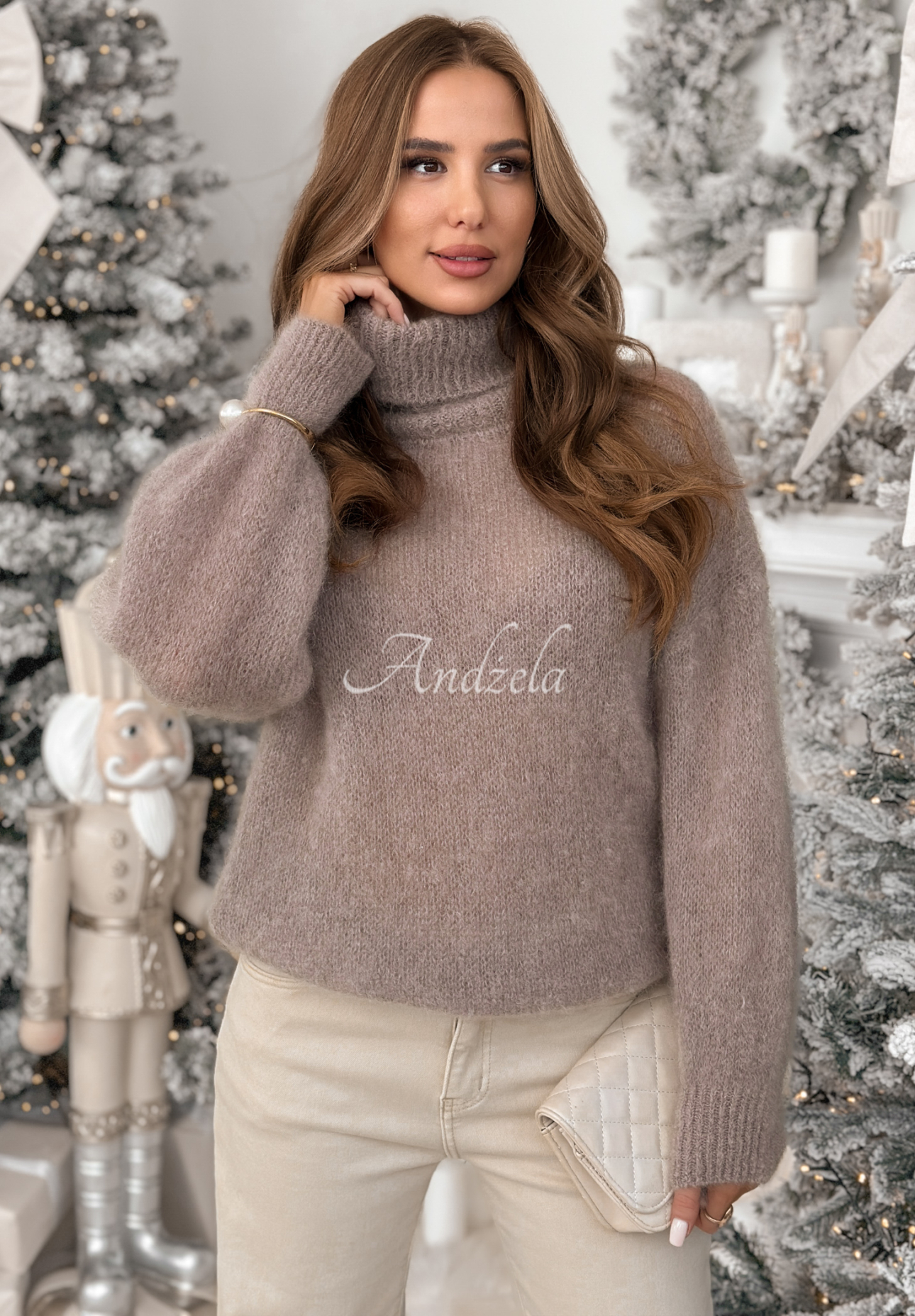 Mohair-Rollkragenpullover Fireplace Stories Beige