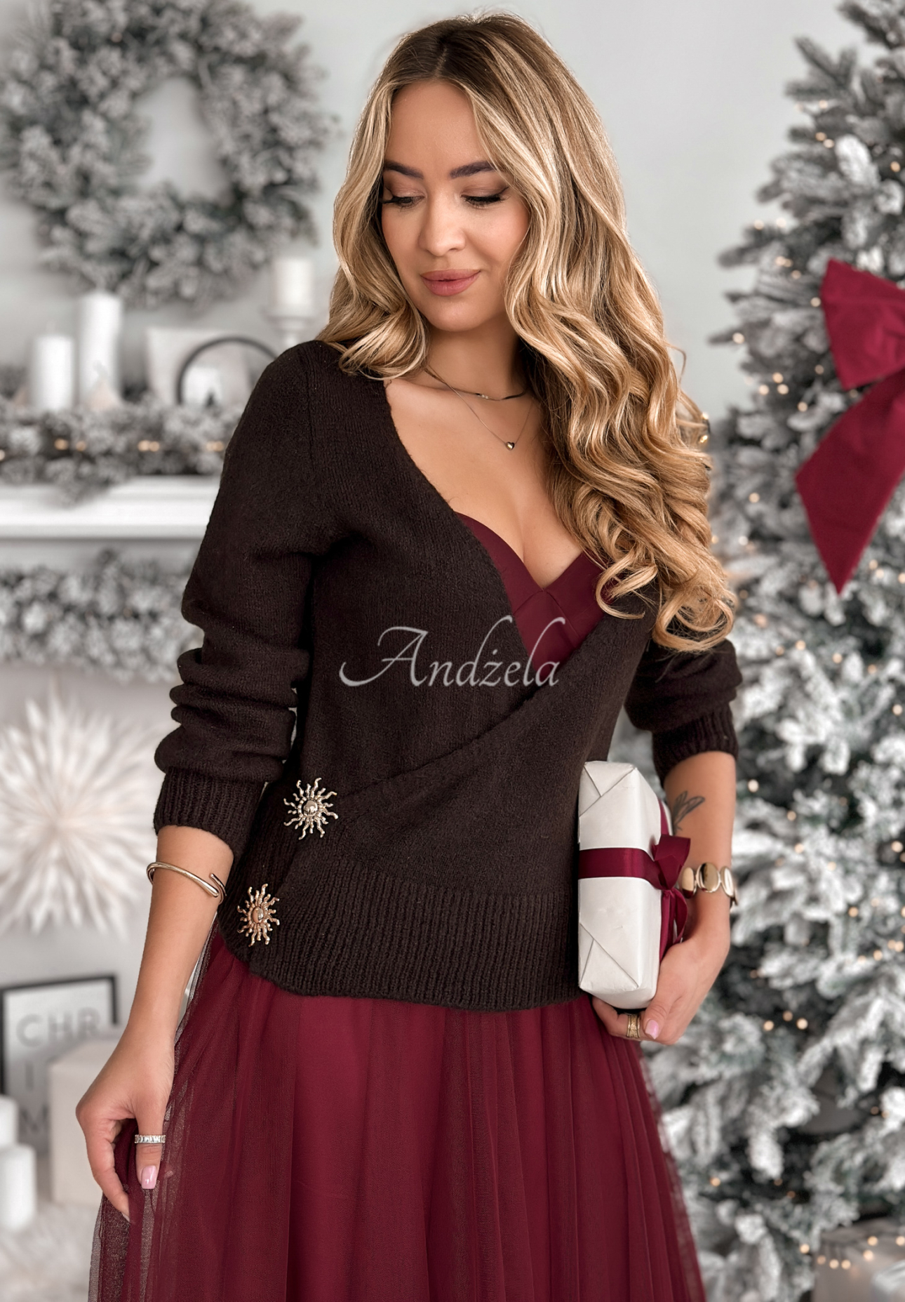 Wickelpullover mit Wolle und Alpaka Winter Letters Schokoladenbraun