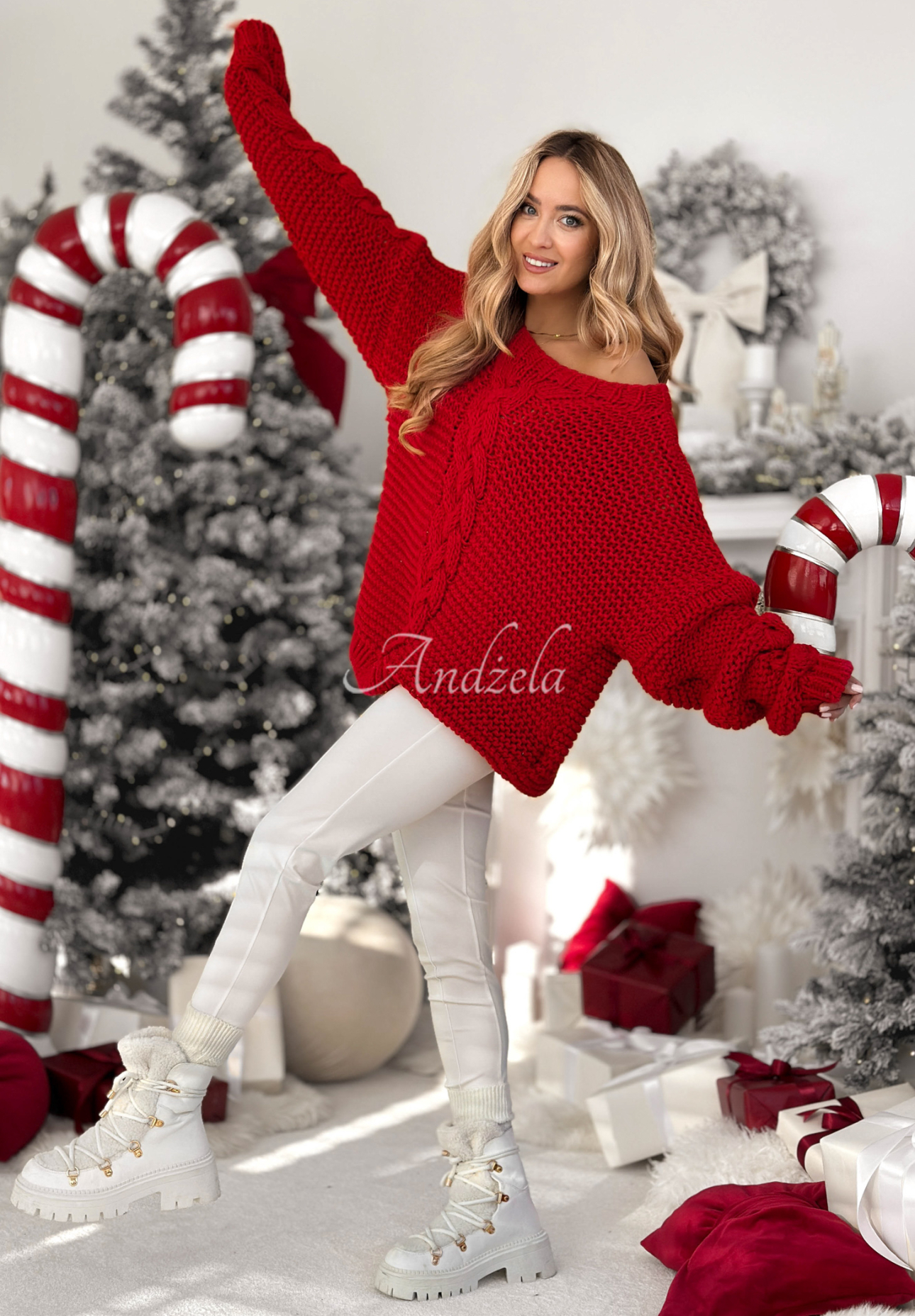 Dekorativ gewebter Oversize Wollpulover White Season Rot