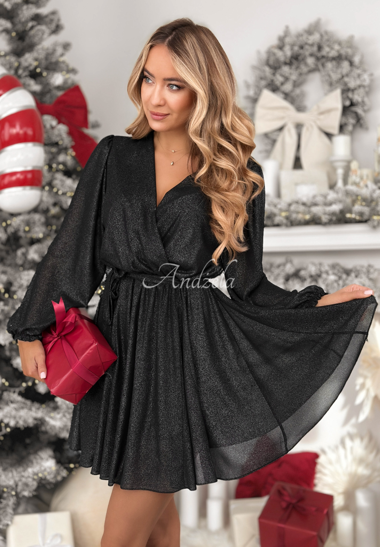 Glänzendes Minikleid mit Gürtel Never Texted Back Schwarz