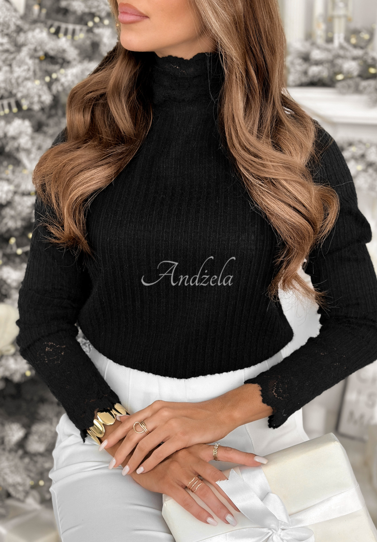 Gerippter Pullover mit Spitze Lacy Dreams Schwarz