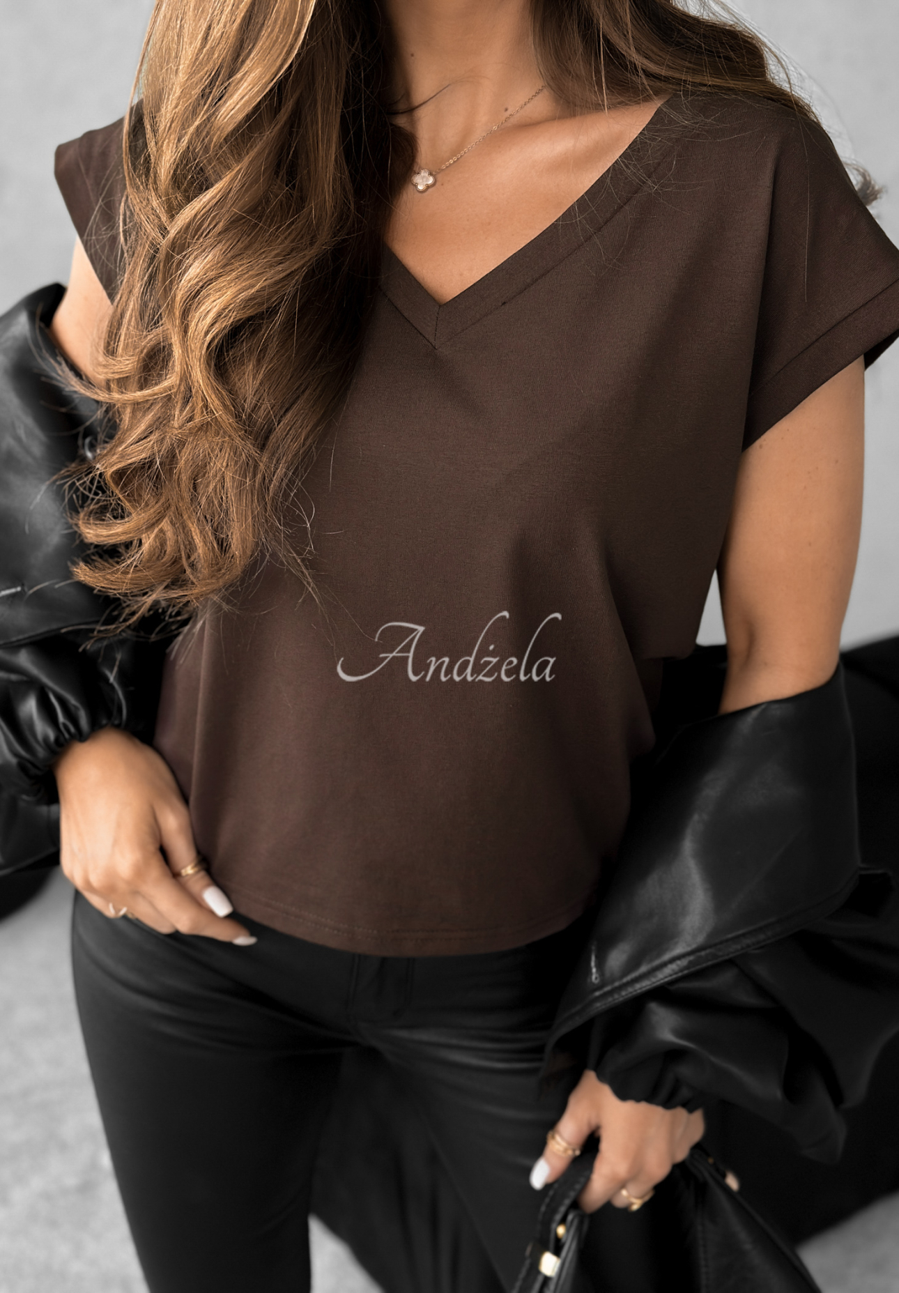 T-Shirt V-neck Schokoladenbraun