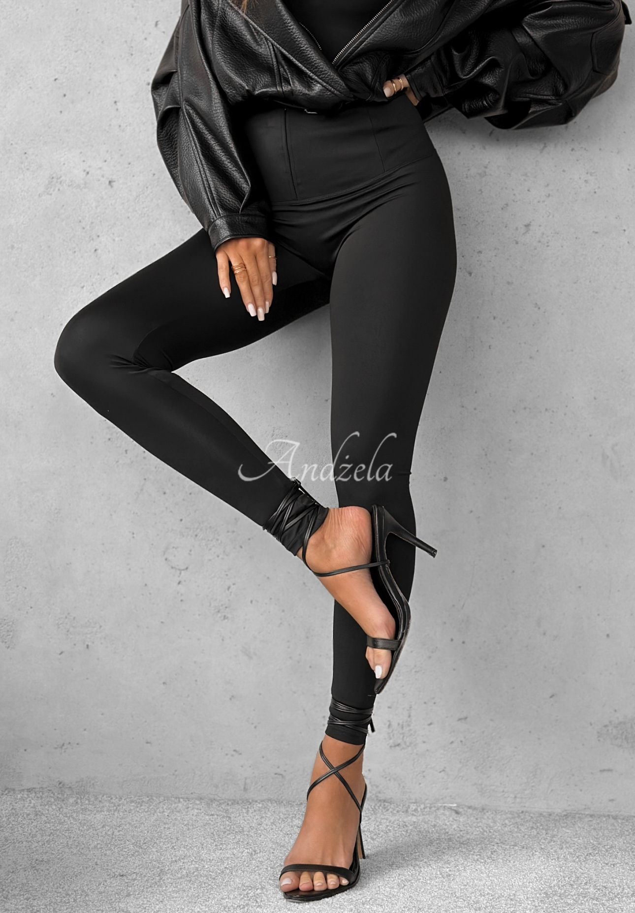 Figurbetonte Leggins Too Good Schwarz