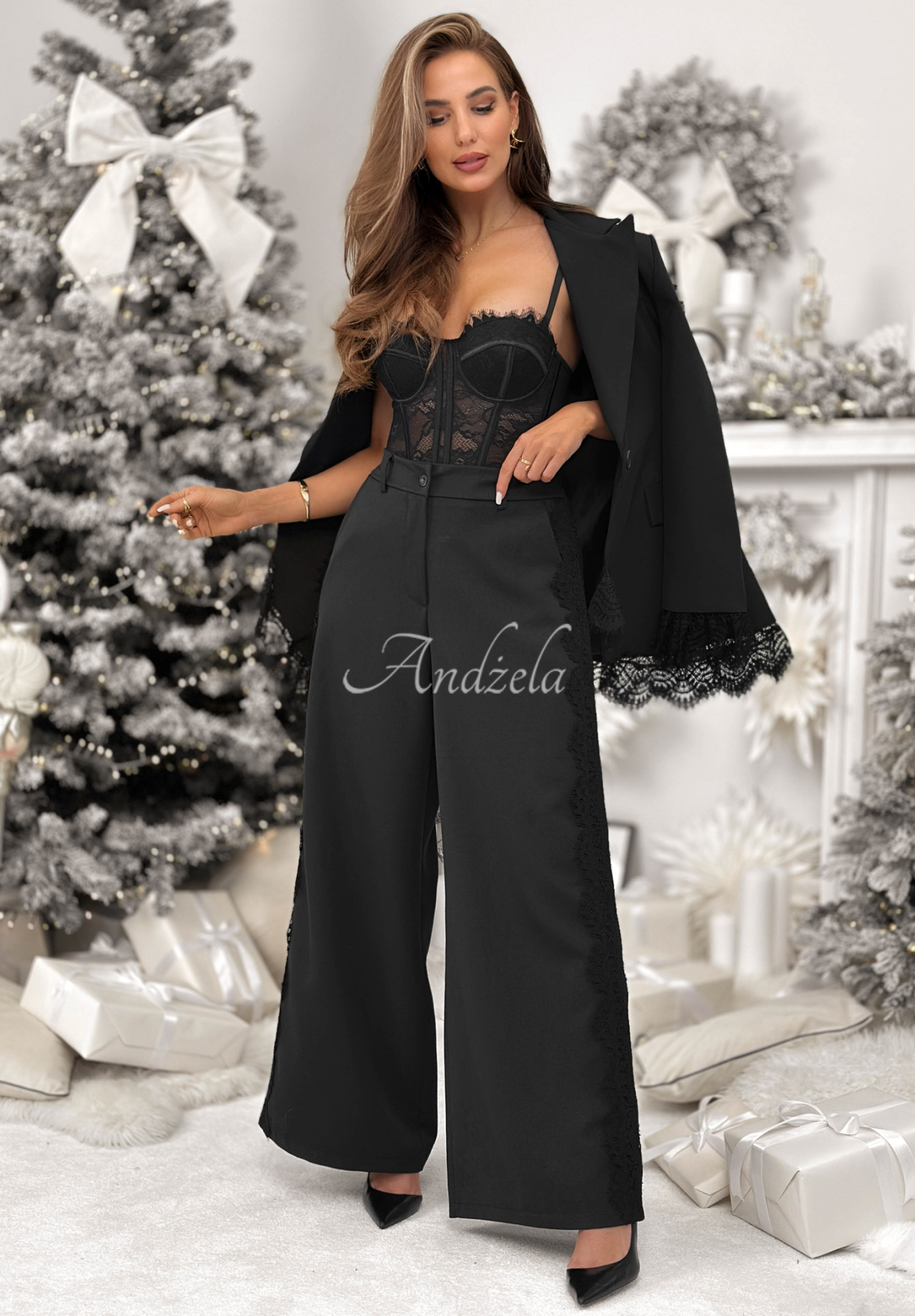Hose wide leg mit Spitze und Viskose Grace Moment Schwarz
