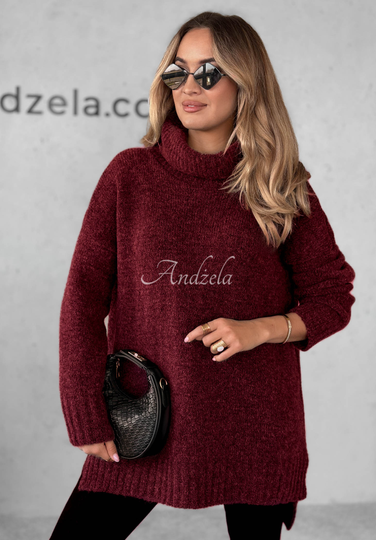 Sweter oversize z golfem Benin burgundowy