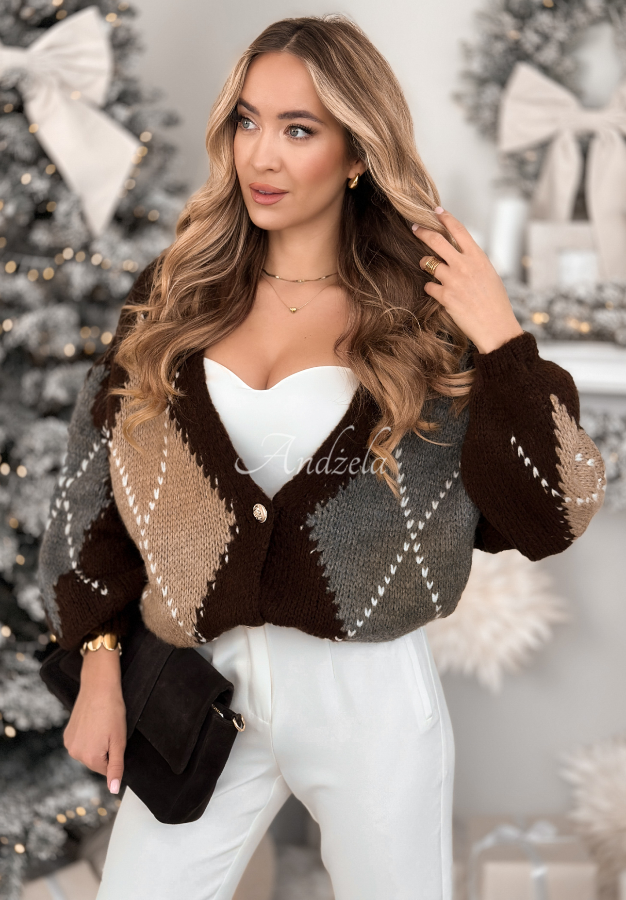 Kurzer, rautenförmiger Cardigan aus Mohair Warm Silence Schokoladenbraun