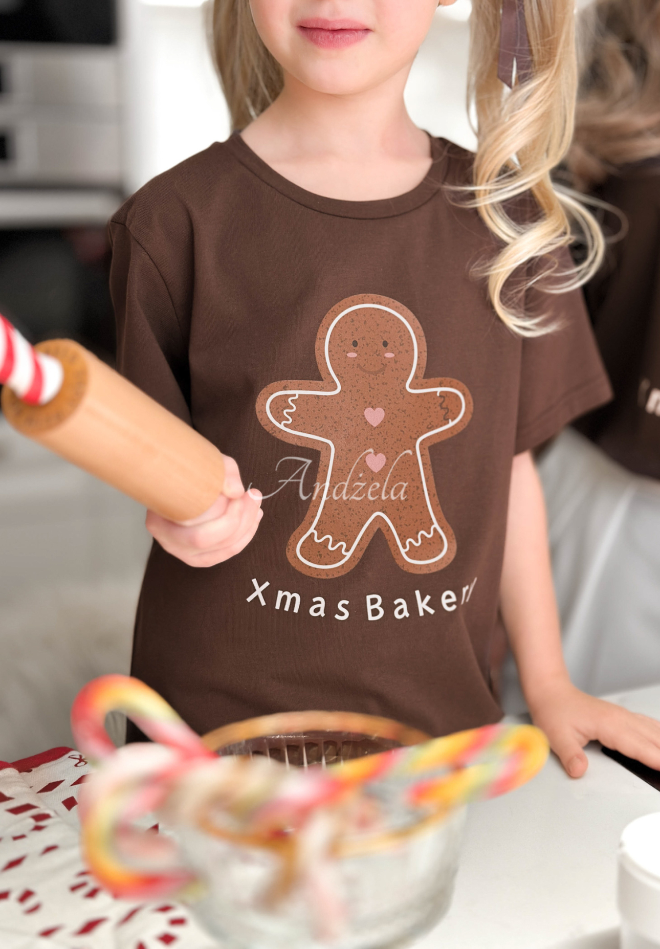 Weihnachts-T-Shirt für Kinder mit Aufdruck Xmas Bakery Schokoladenbraun