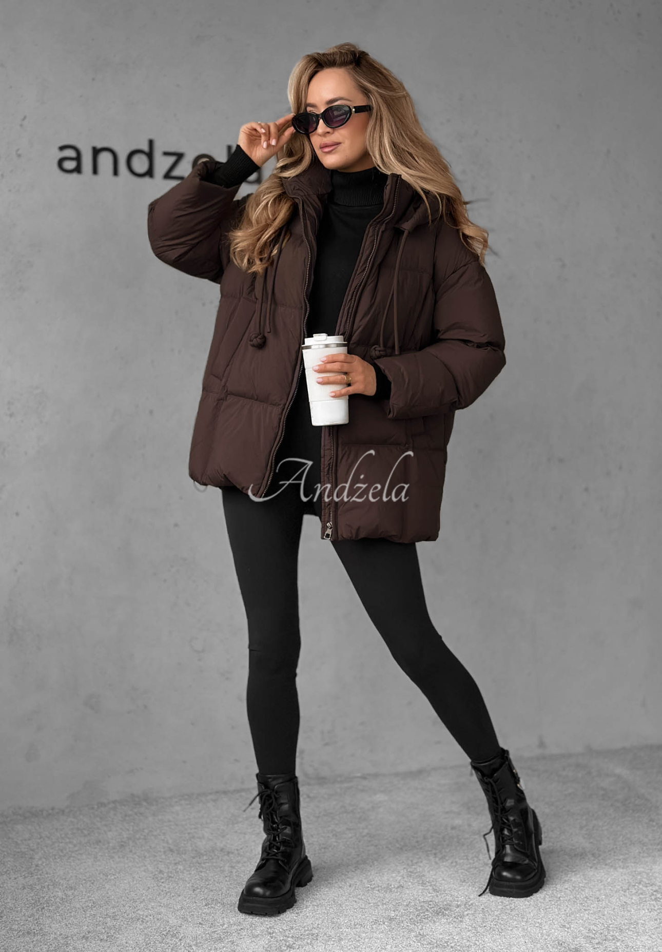 Gesteppte Jacke mit Kapuze The Best Way Schokoladenbraun