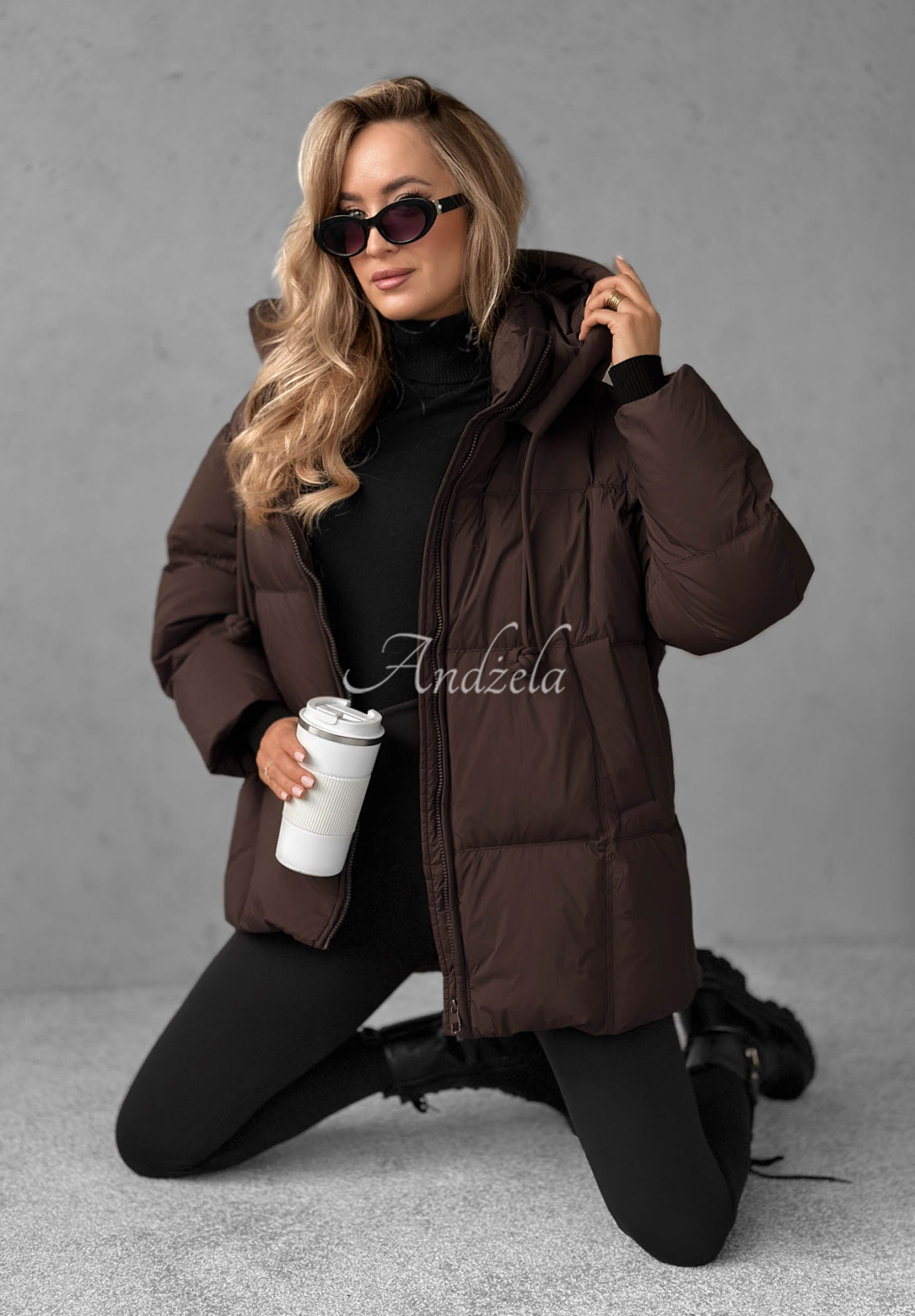 Gesteppte Jacke mit Kapuze The Best Way Schokoladenbraun