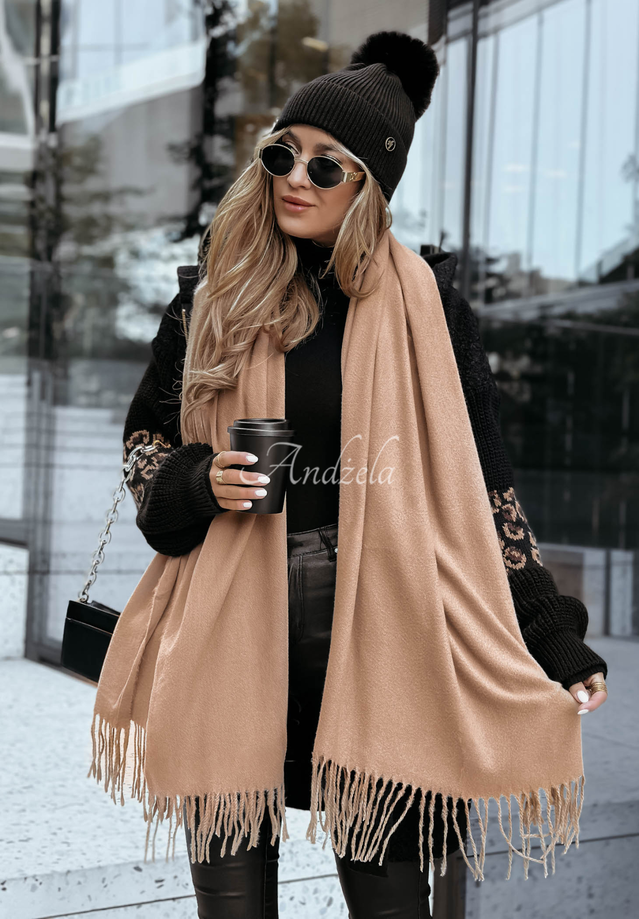 Schal mit Fransen Closer To Heaven Beige