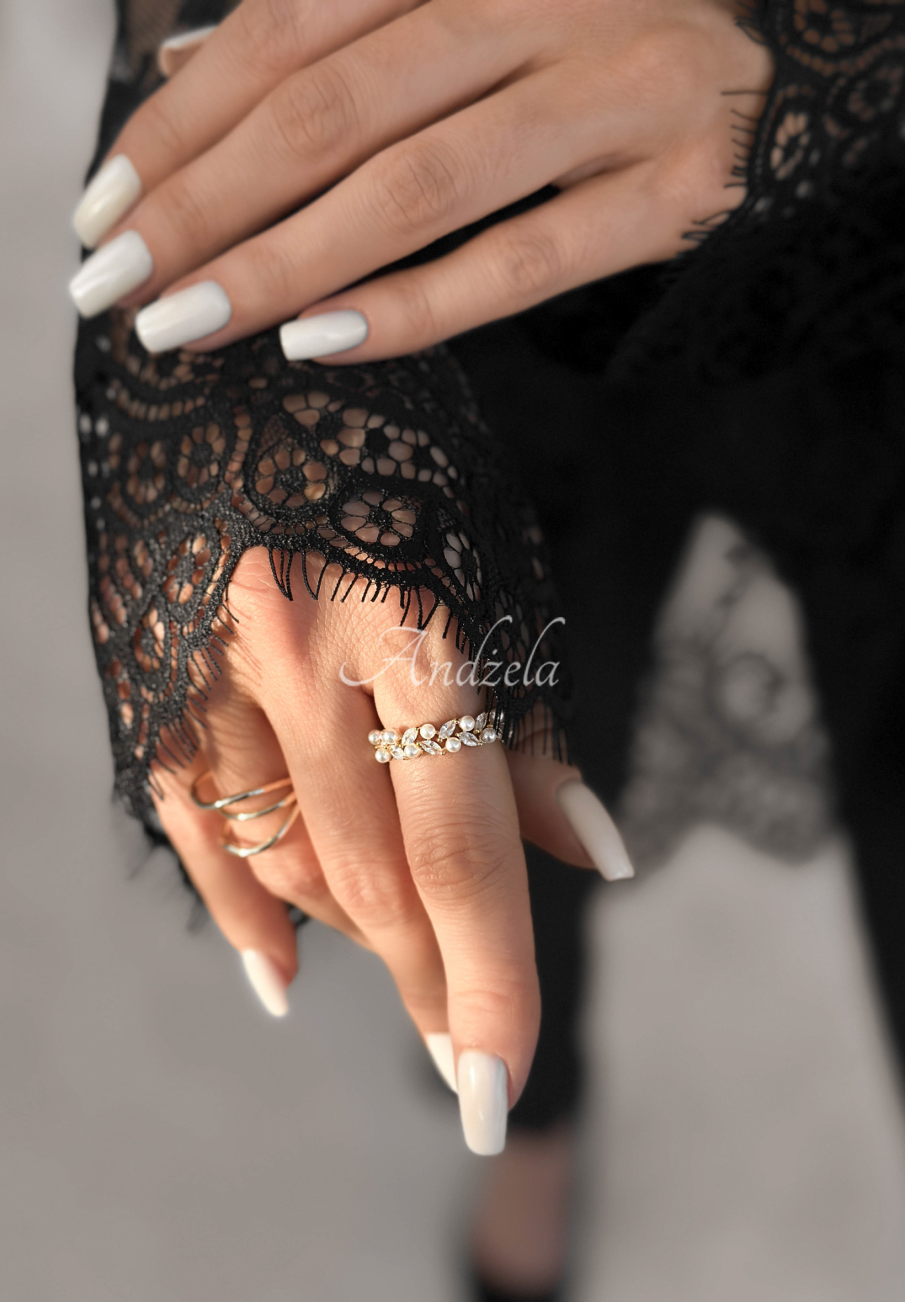 Ring mit Strasssteinen und Perlen Blinked Gold