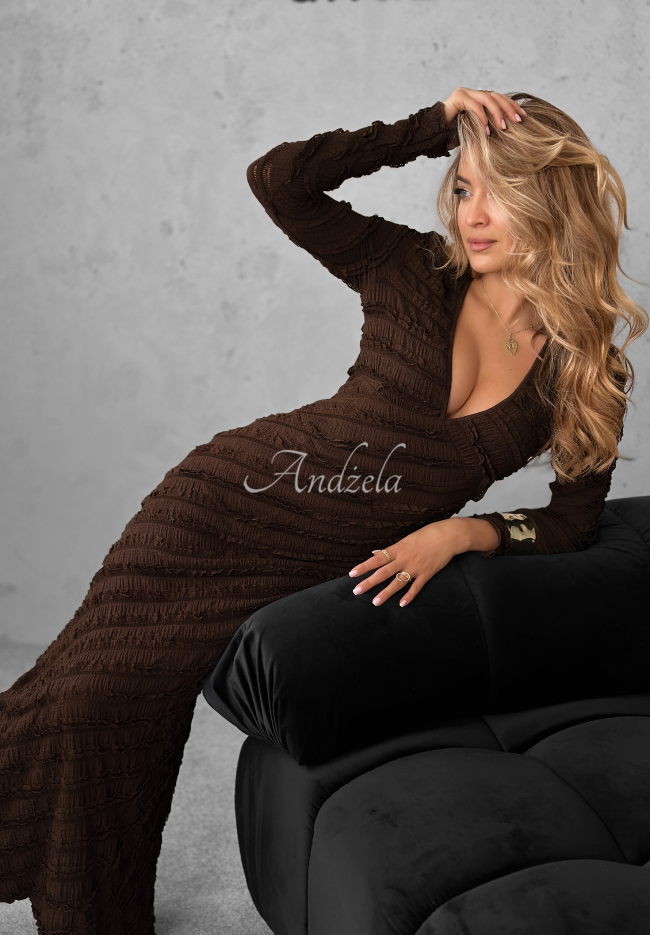 Still Miss You maxi dress with ruffles chocolate