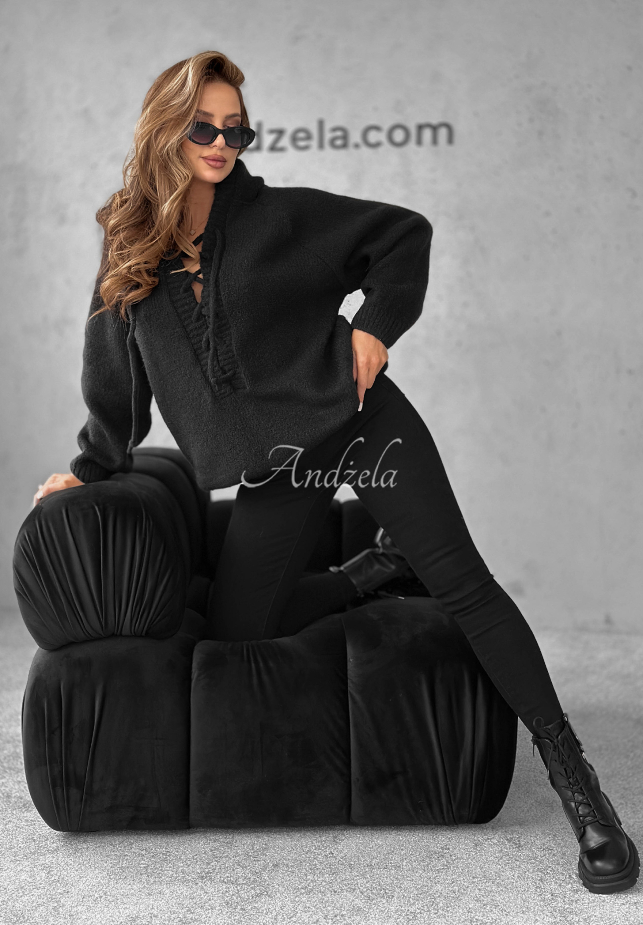 Oversize-Pullover mit Bindeband und Kapuze Laossi Schwarz