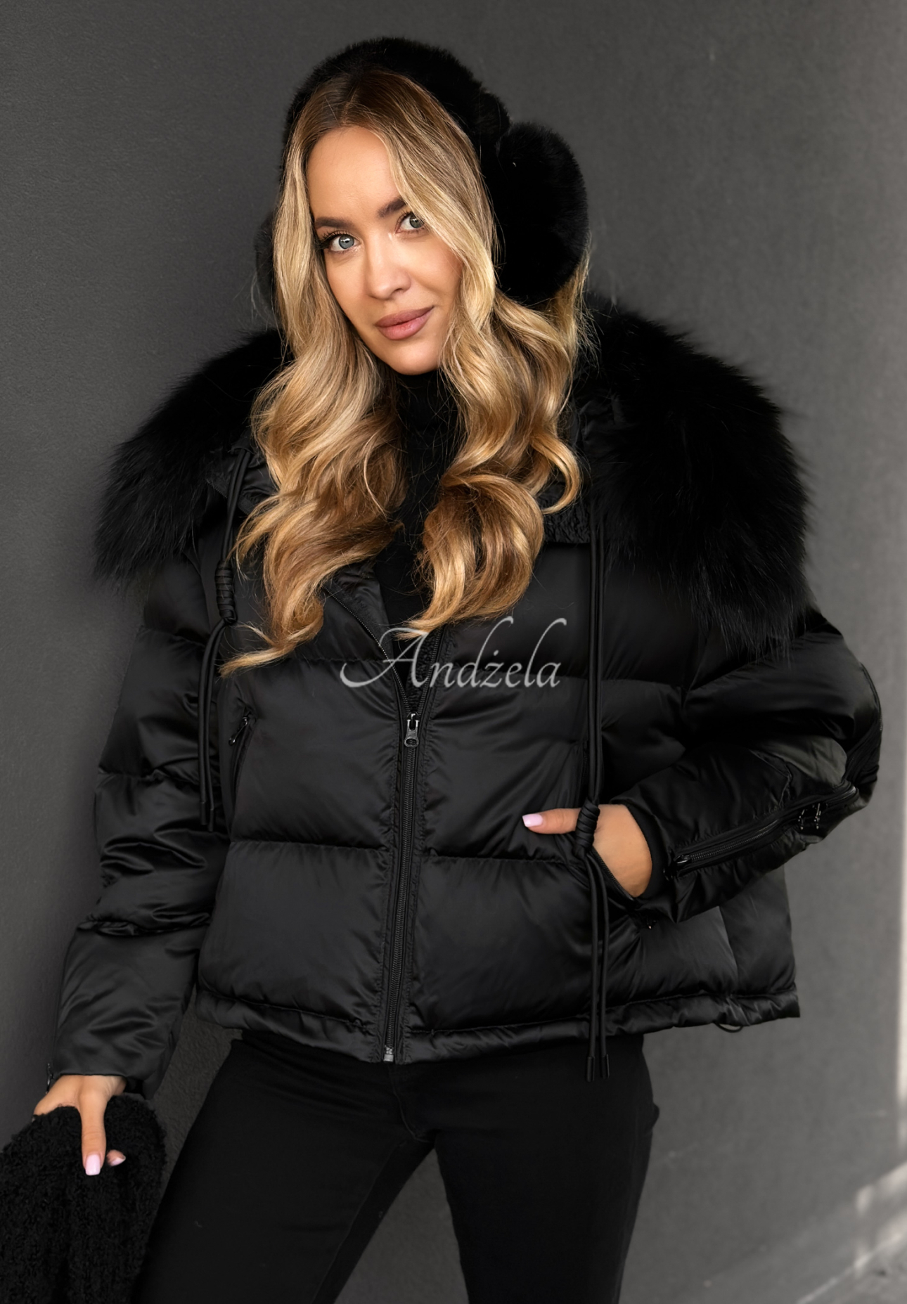 Daunenjacke mit Fell In Your Dreas Schwarz