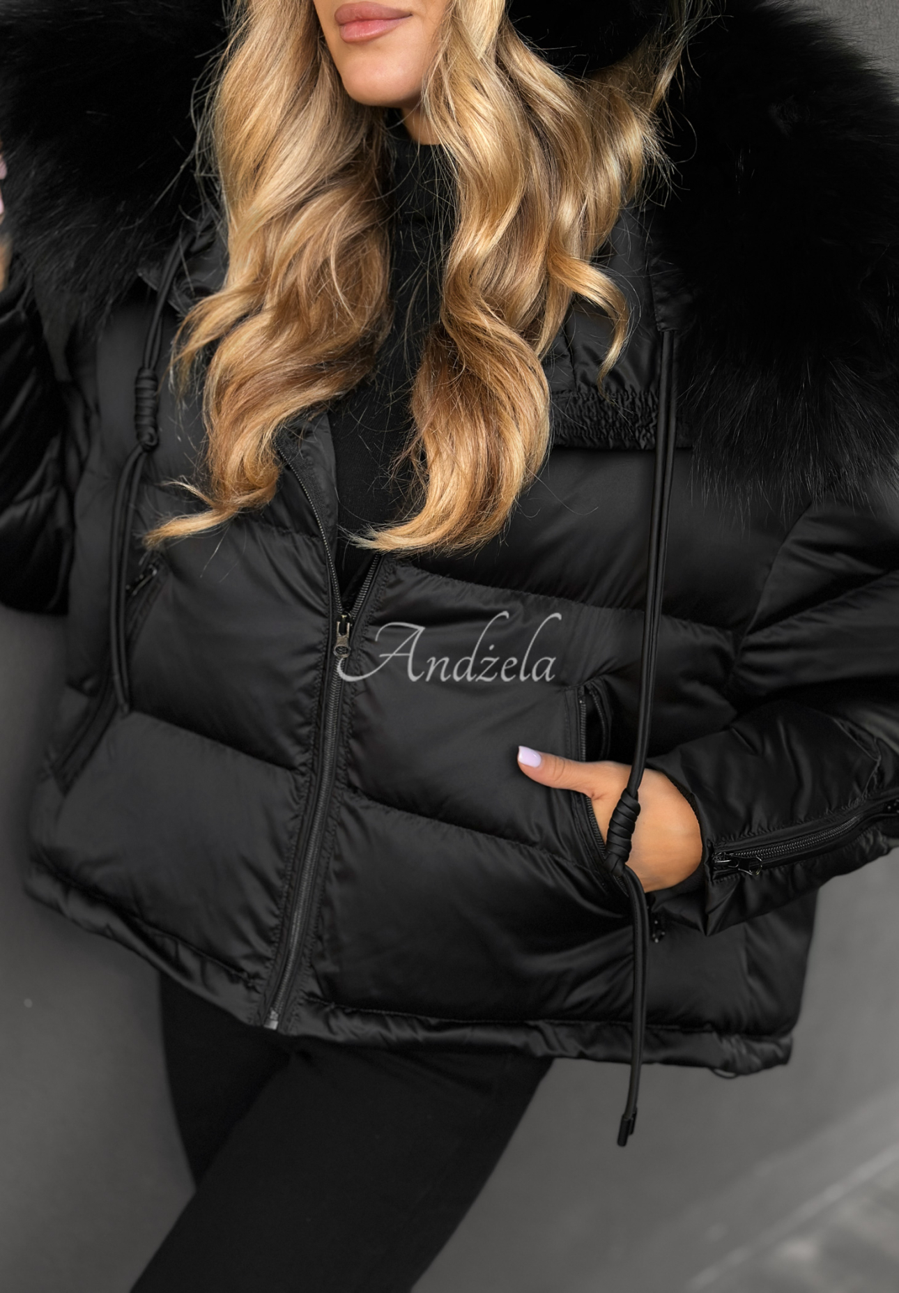 Daunenjacke mit Fell In Your Dreas Schwarz