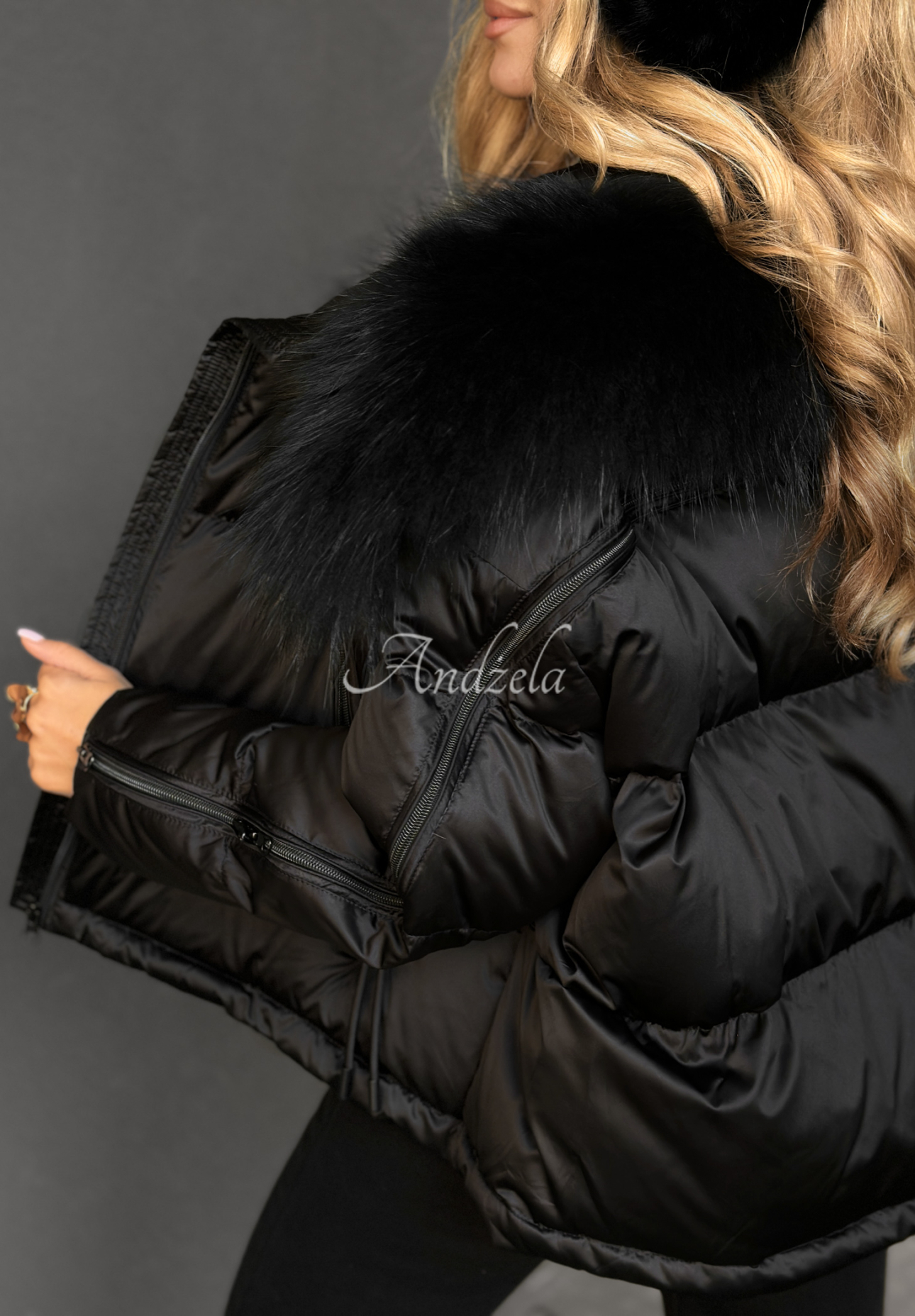 Daunenjacke mit Fell In Your Dreas Schwarz