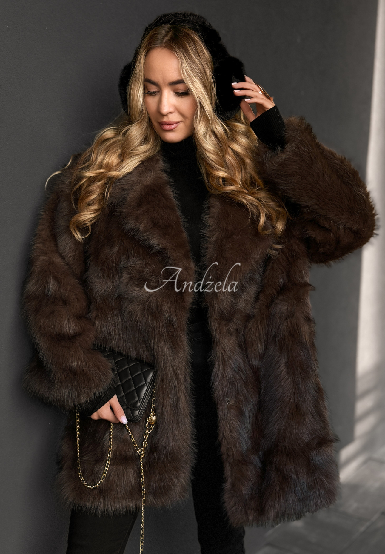 Pelzmantel mit Kragen Chestnut Hill Schokoladenbraun