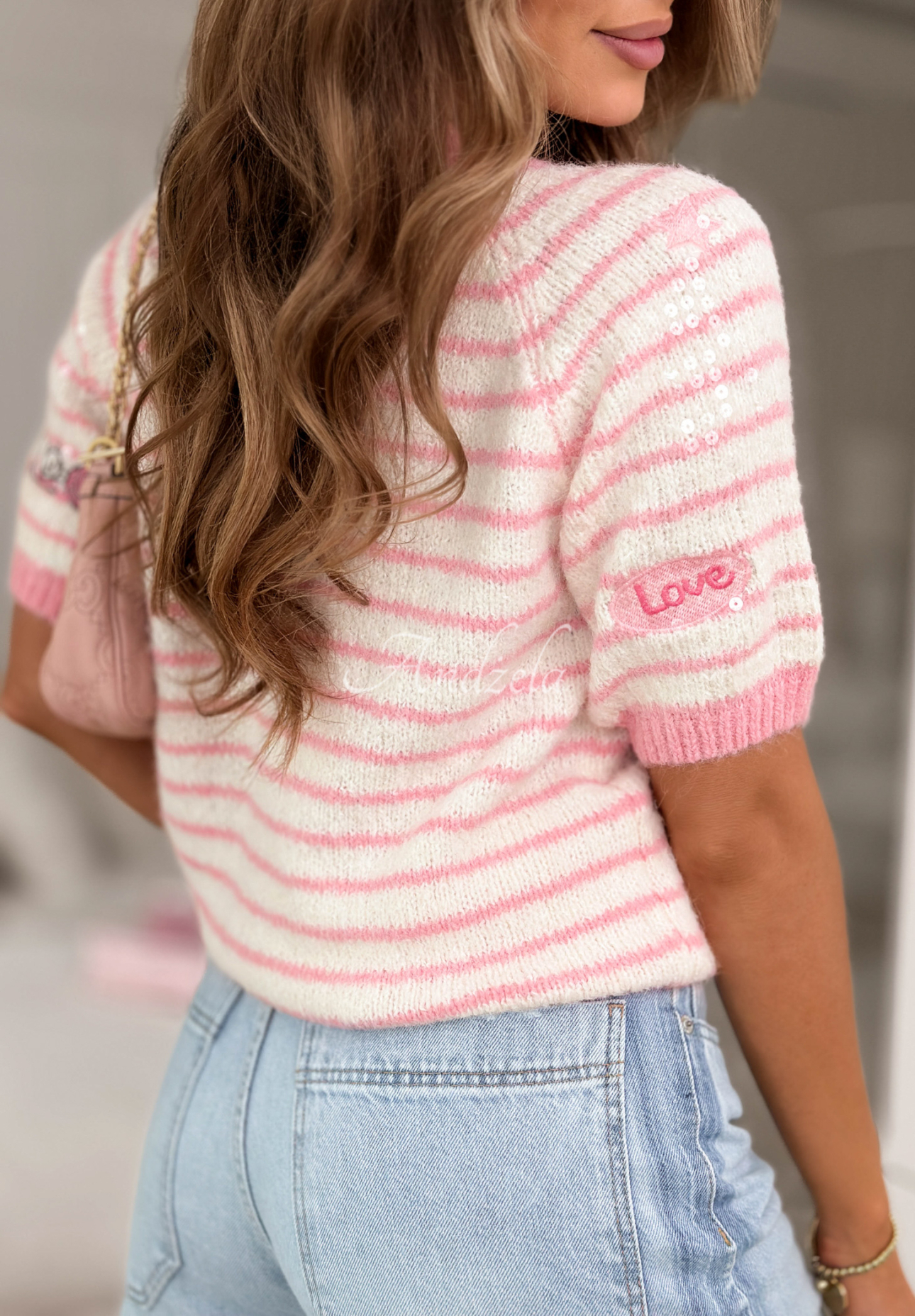 Gestreifter Pullover mit Pailletten und Stickereien Sweet Little Me weiß-rosa