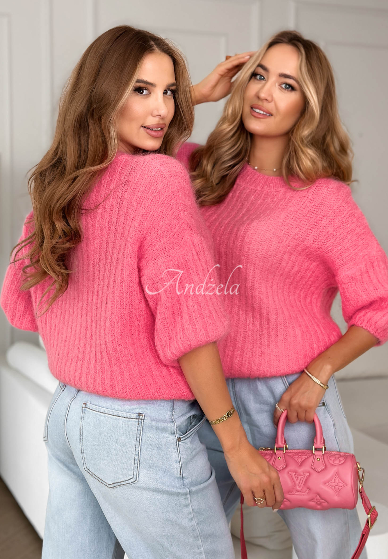 Mohair wool sweater On Airplane pink