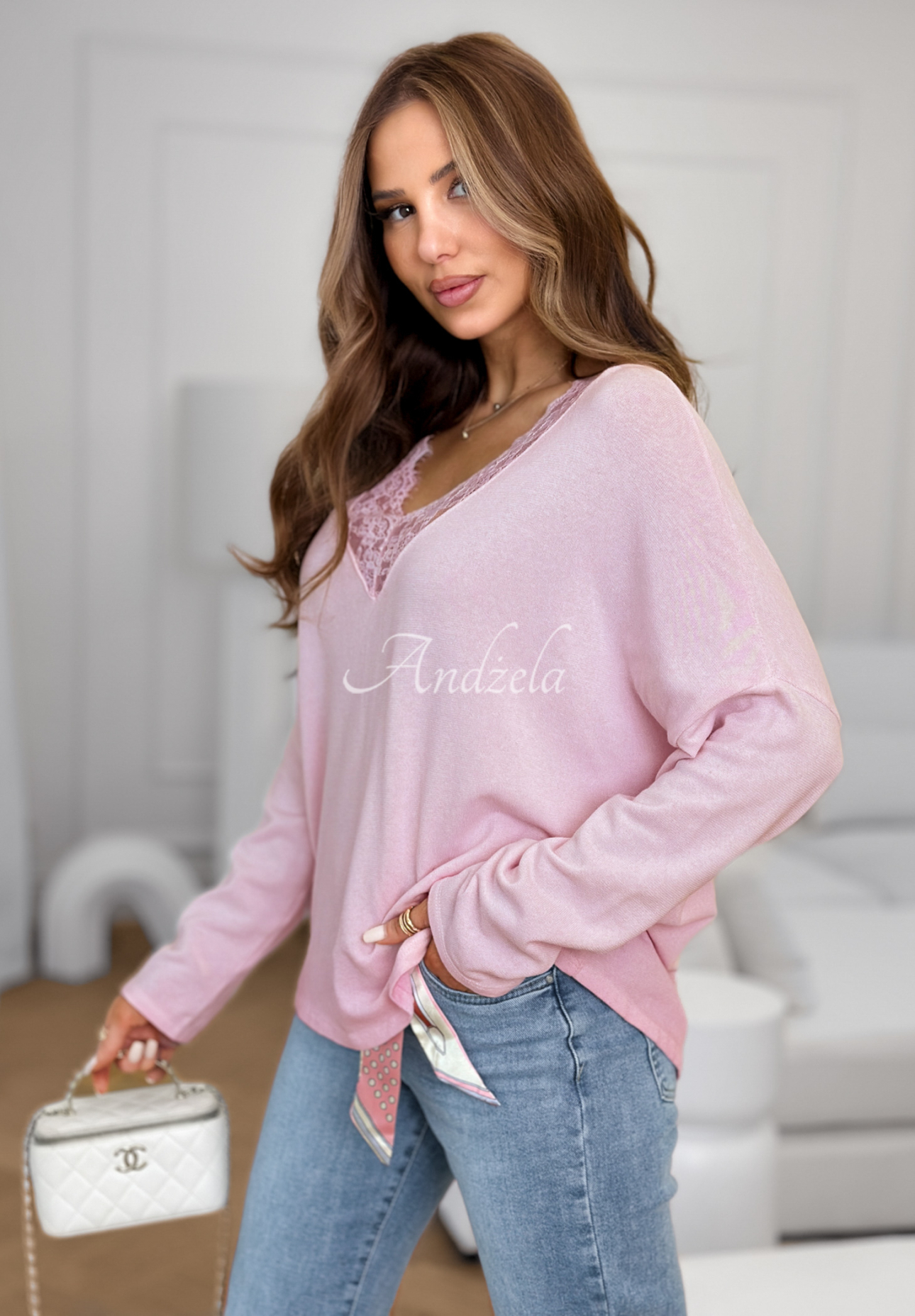 Lightweight sweater with neckline and lace Cozy Cloud powder pink