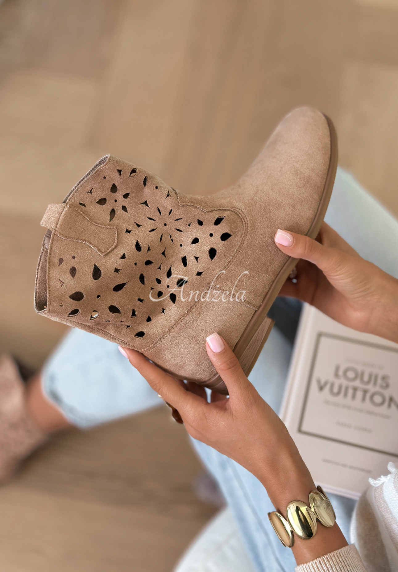 Durchbrochene Stiefeletten aus Velourslederimitat Good Times Roll Beige