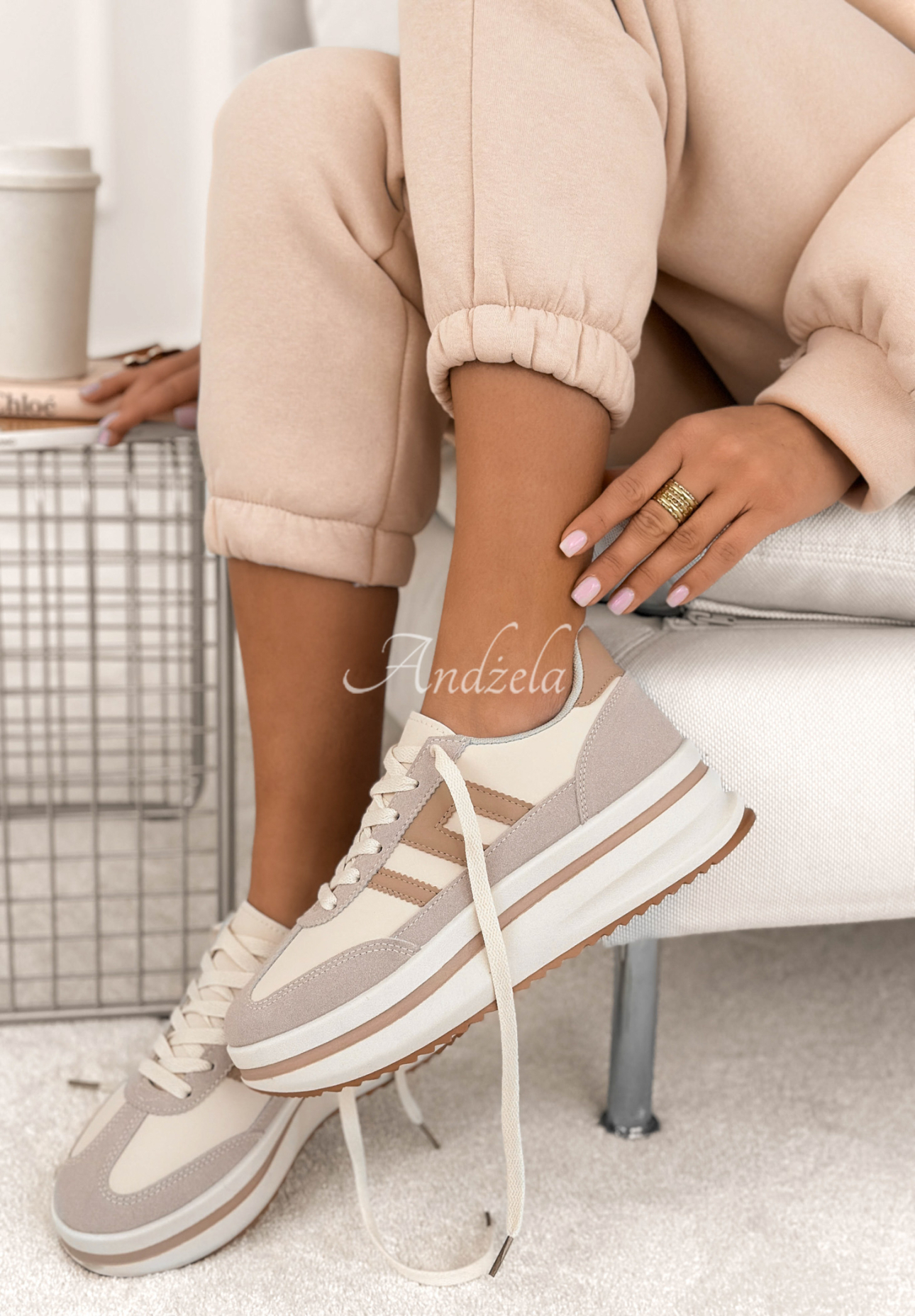 Sneaker Not Going Anywhere Beige