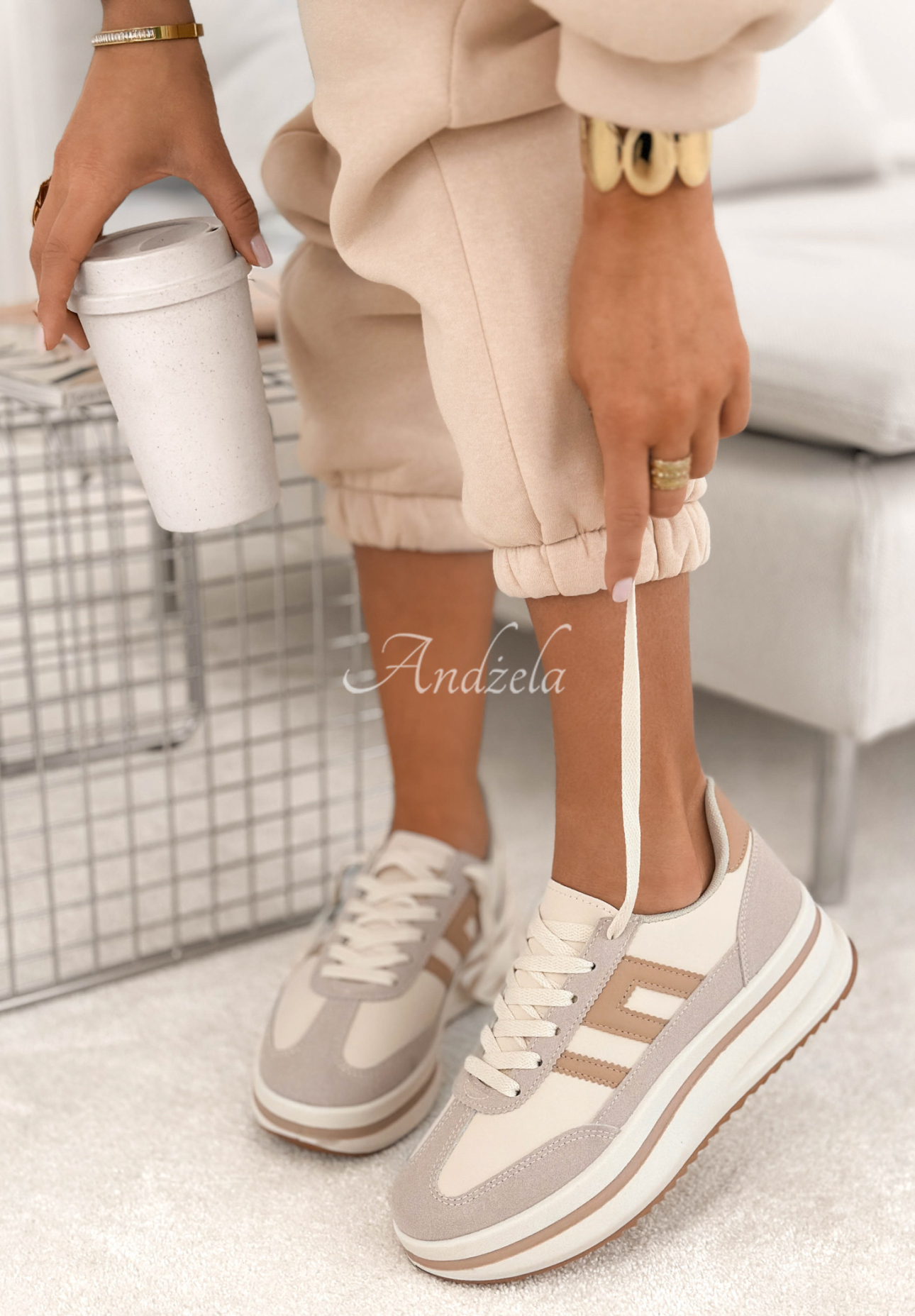 Sneaker Not Going Anywhere Beige