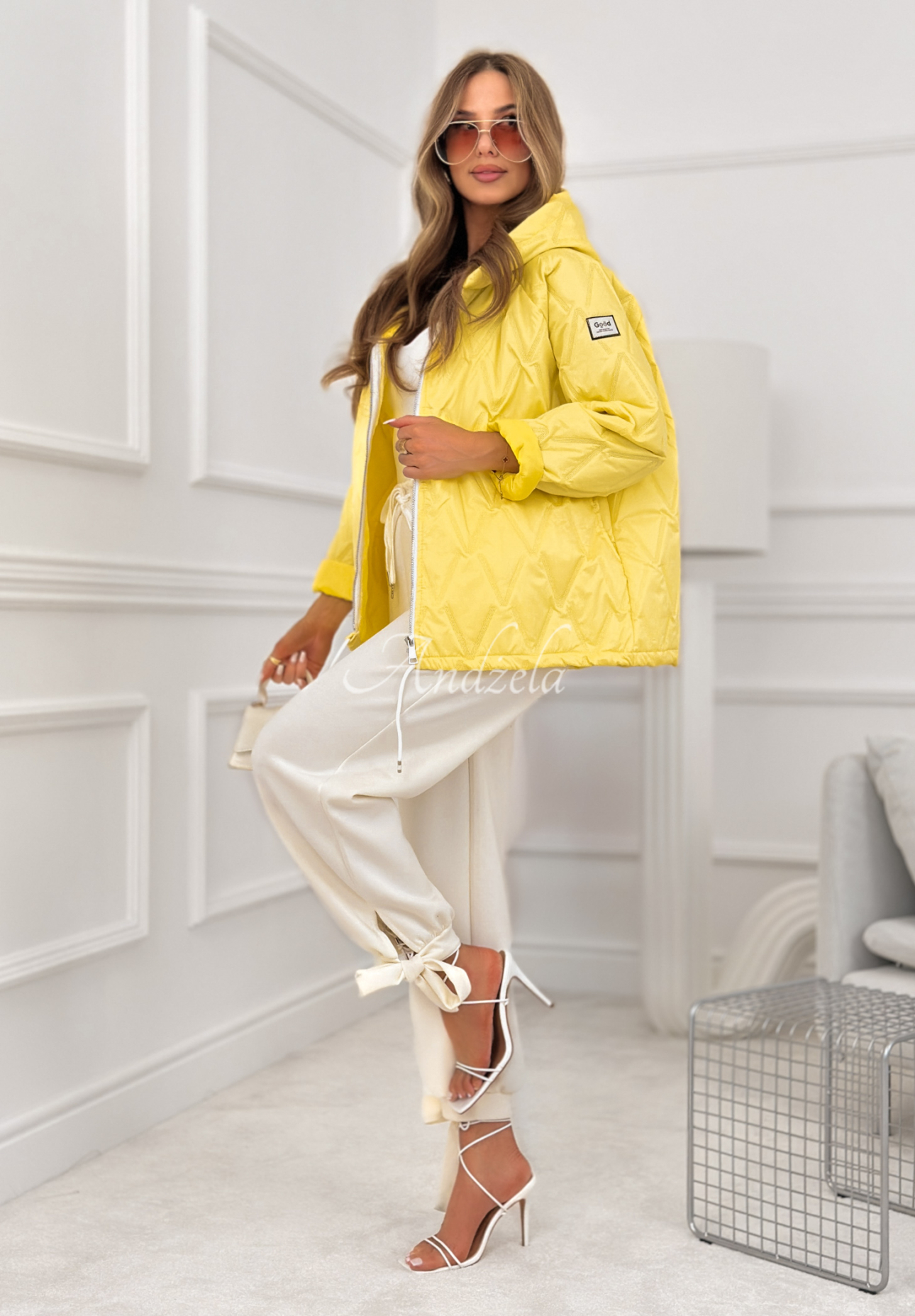 Kurze Steppjacke mit Kapuze Springtime Starts Gelb