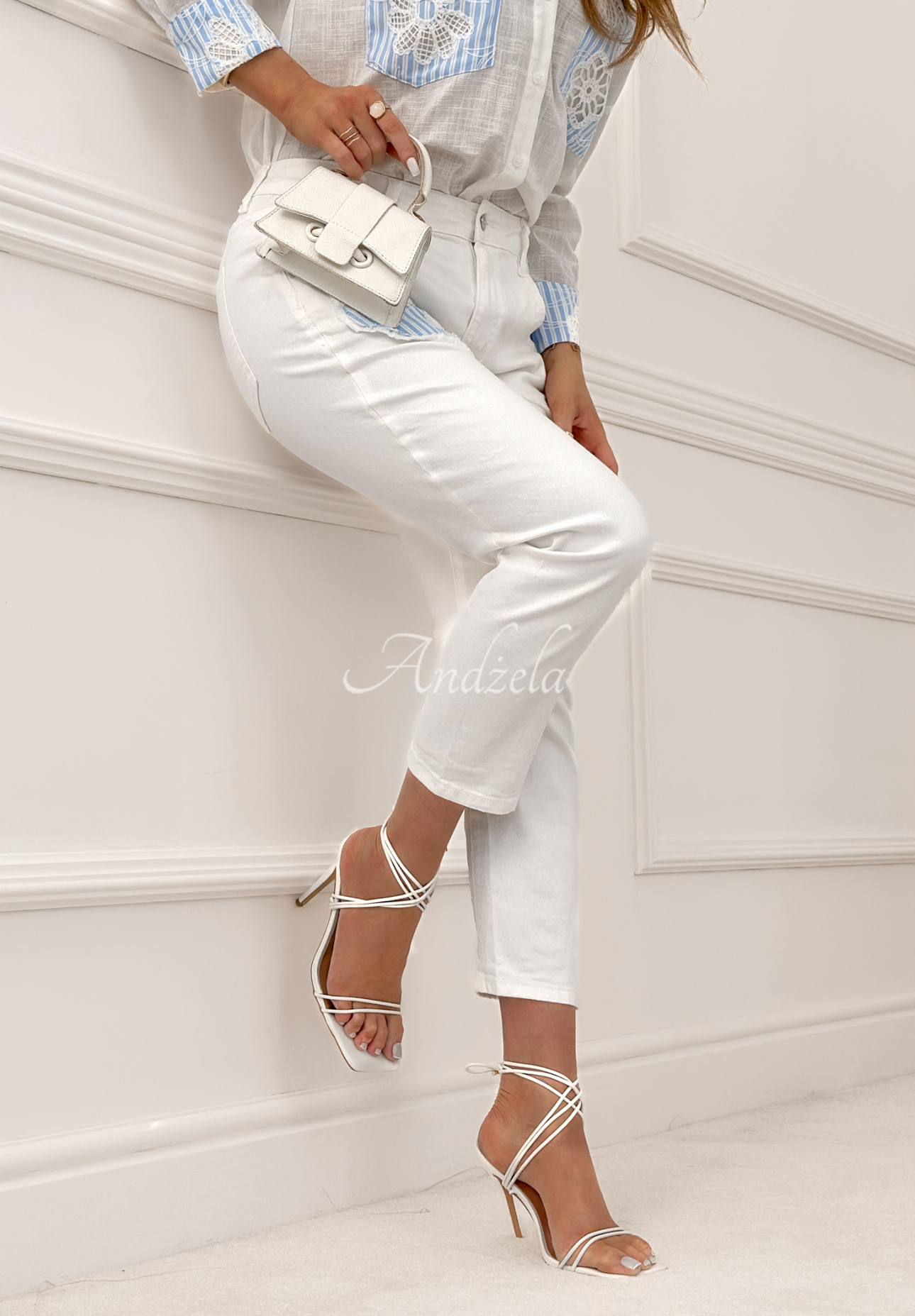 Mom fit jeans with Just Be Kind patches, white